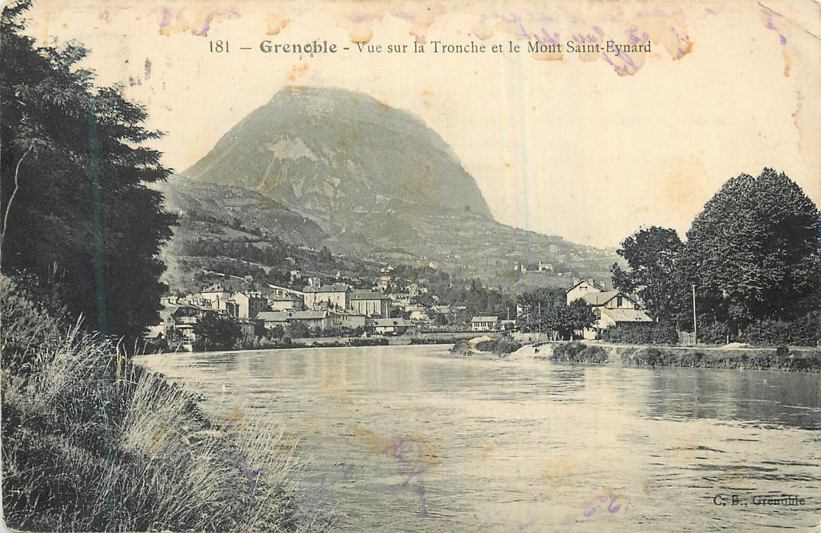 CPA Grenoble Vue sur la Tronche et le Mont Saint Eynard