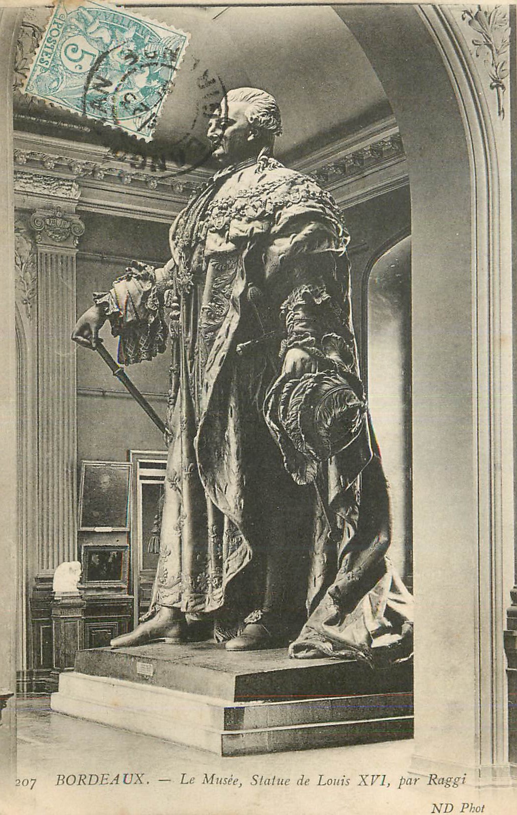 CPA Bordeaux Le Musee Statue de Louis XVI par Raggi