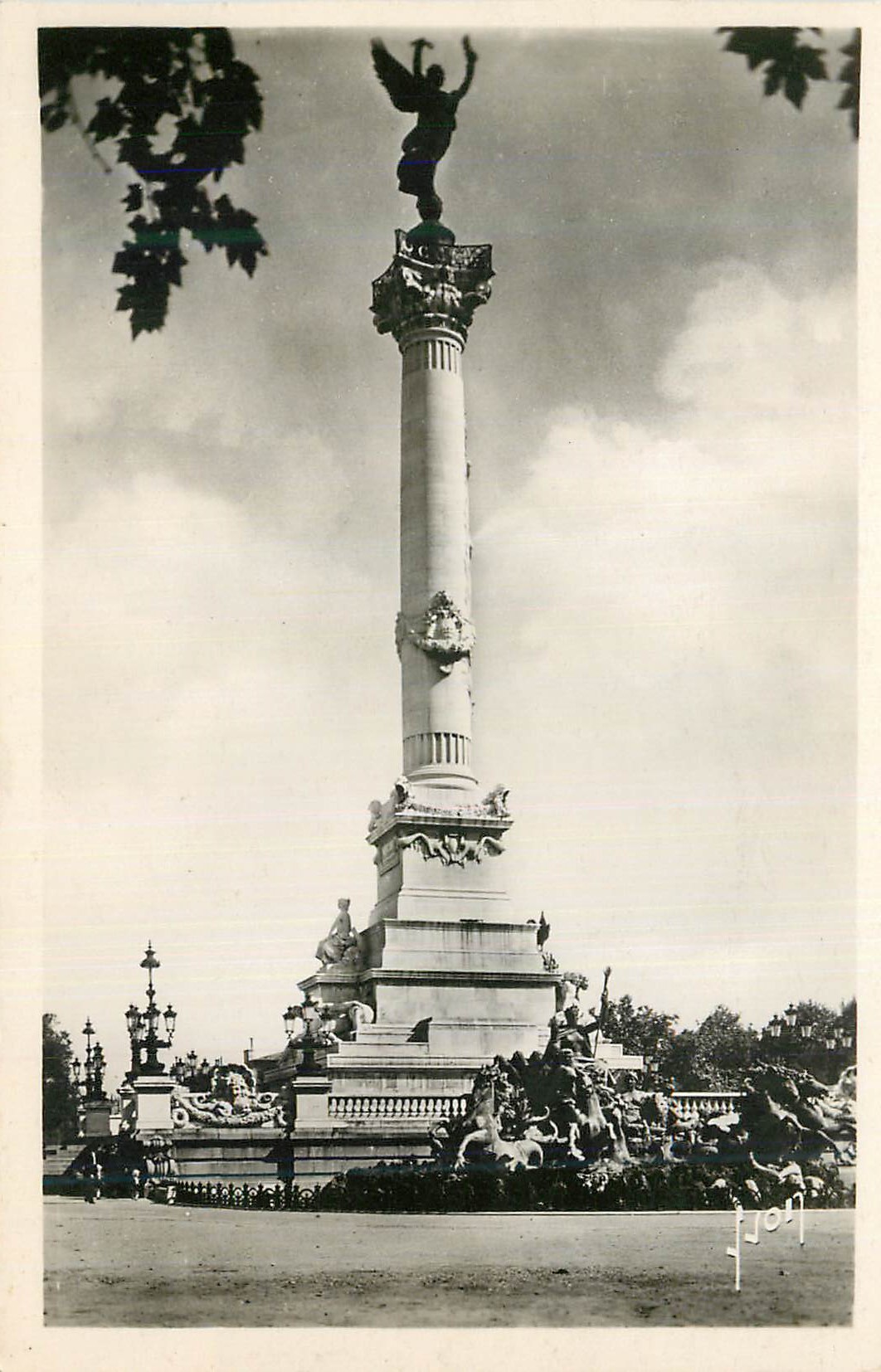 CPM Bordeaux (Gironde) Monument des Girondins Erige en 1895