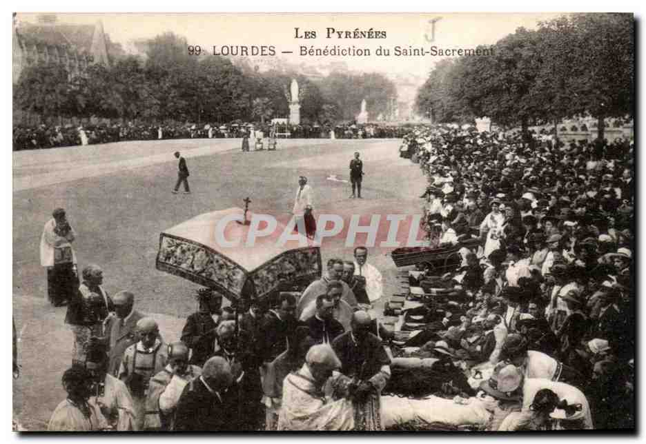 lourdes CPA Benediction du Saint Sacrement