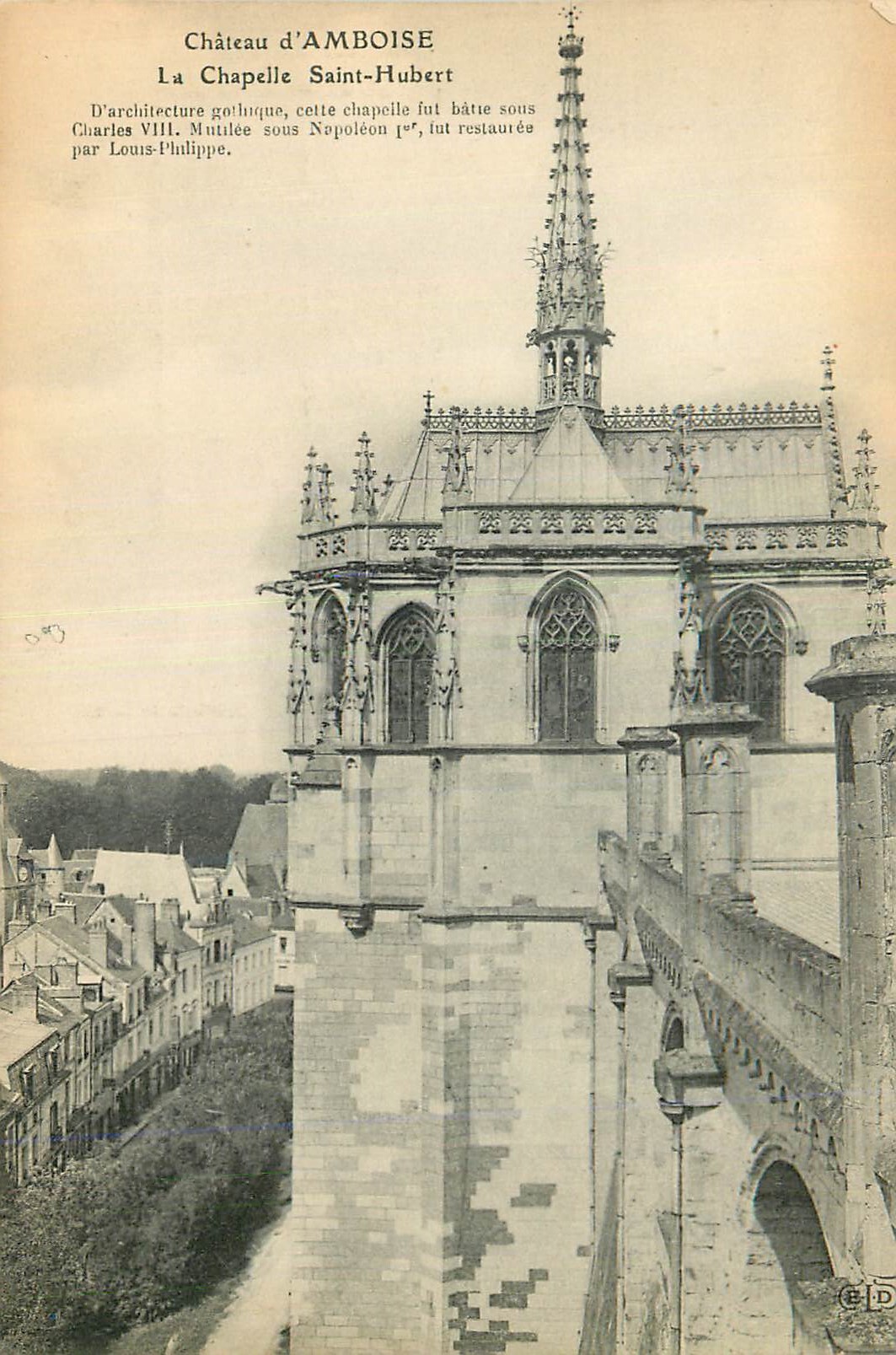 CPA Chateau d'Amboise Le Chapelle Saint Hubert D'architecture gothique cette chapelle fut batie sous Charles VIII
