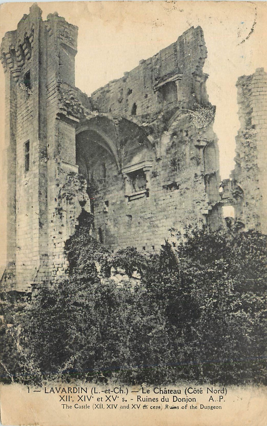 Lavardin (L.-et-Ch.) — Le Château (Côté Nord) — Ruines du Donjon — A.P.
