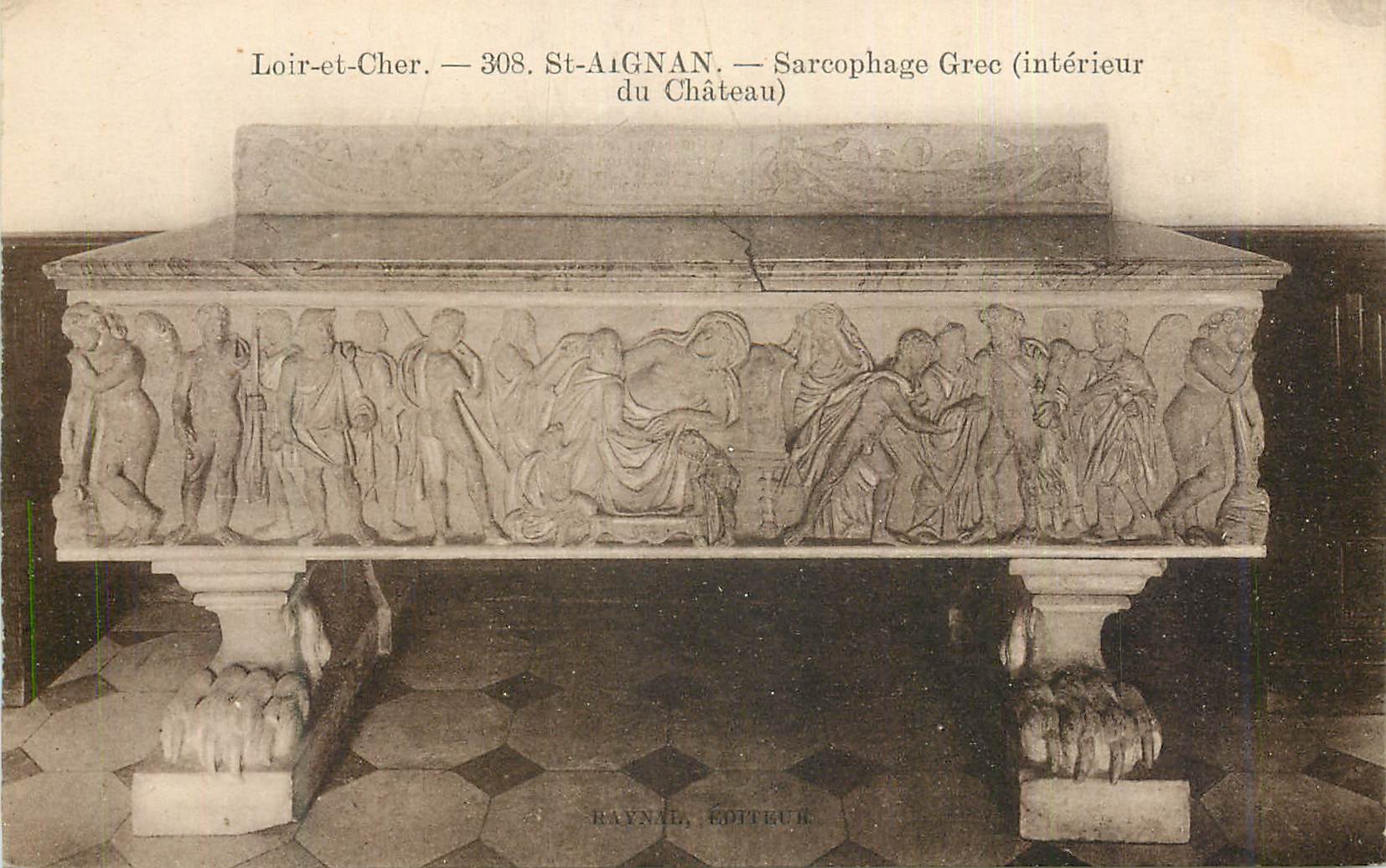 CPA Loir et Cher St Aignan Sacrophage Gree (Interieur du Chateau)