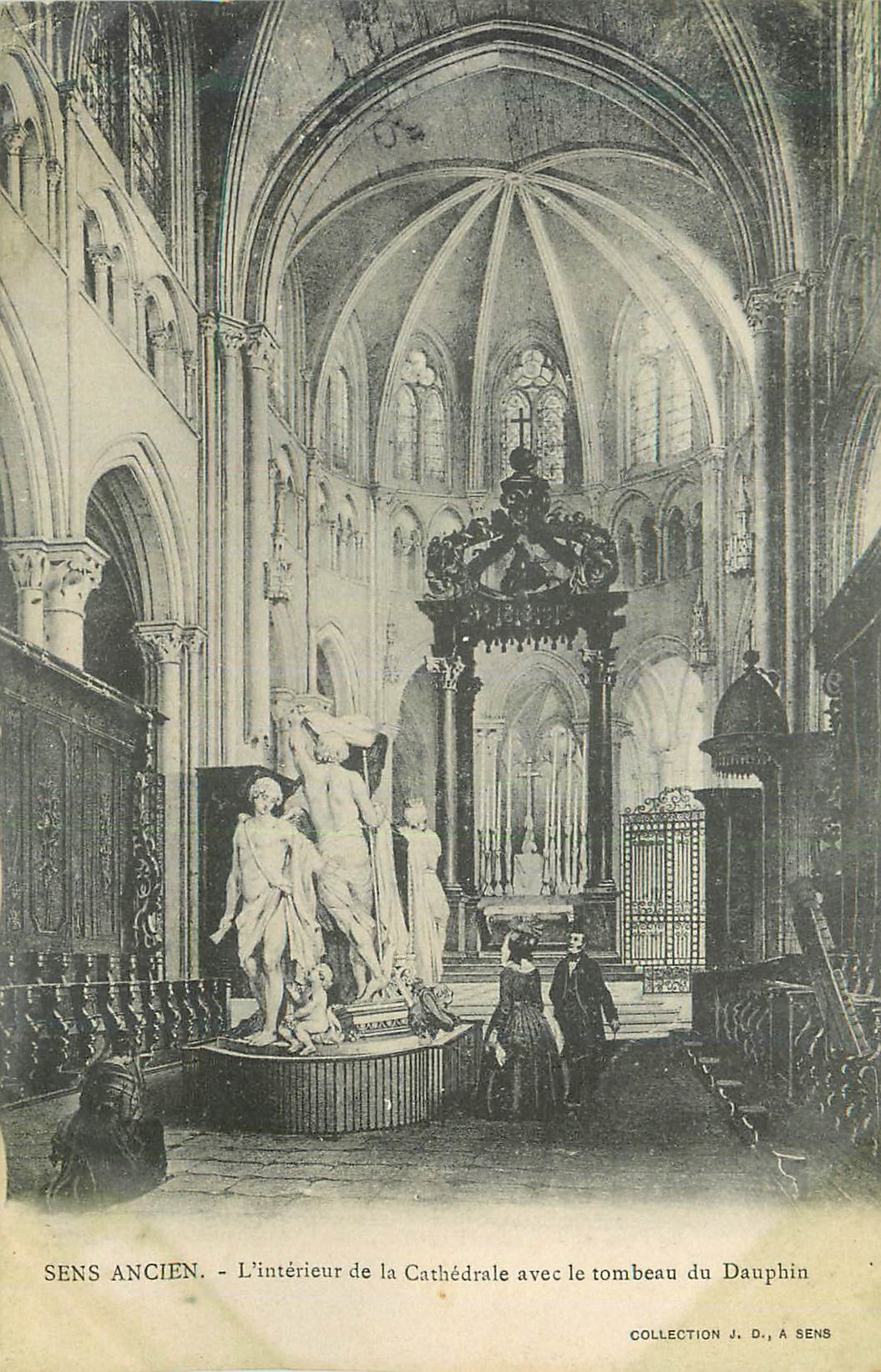 Sens Ancien — L'intérieur de la Cathédrale avec le tombeau du Dauphin — Collection J. D., à Sens