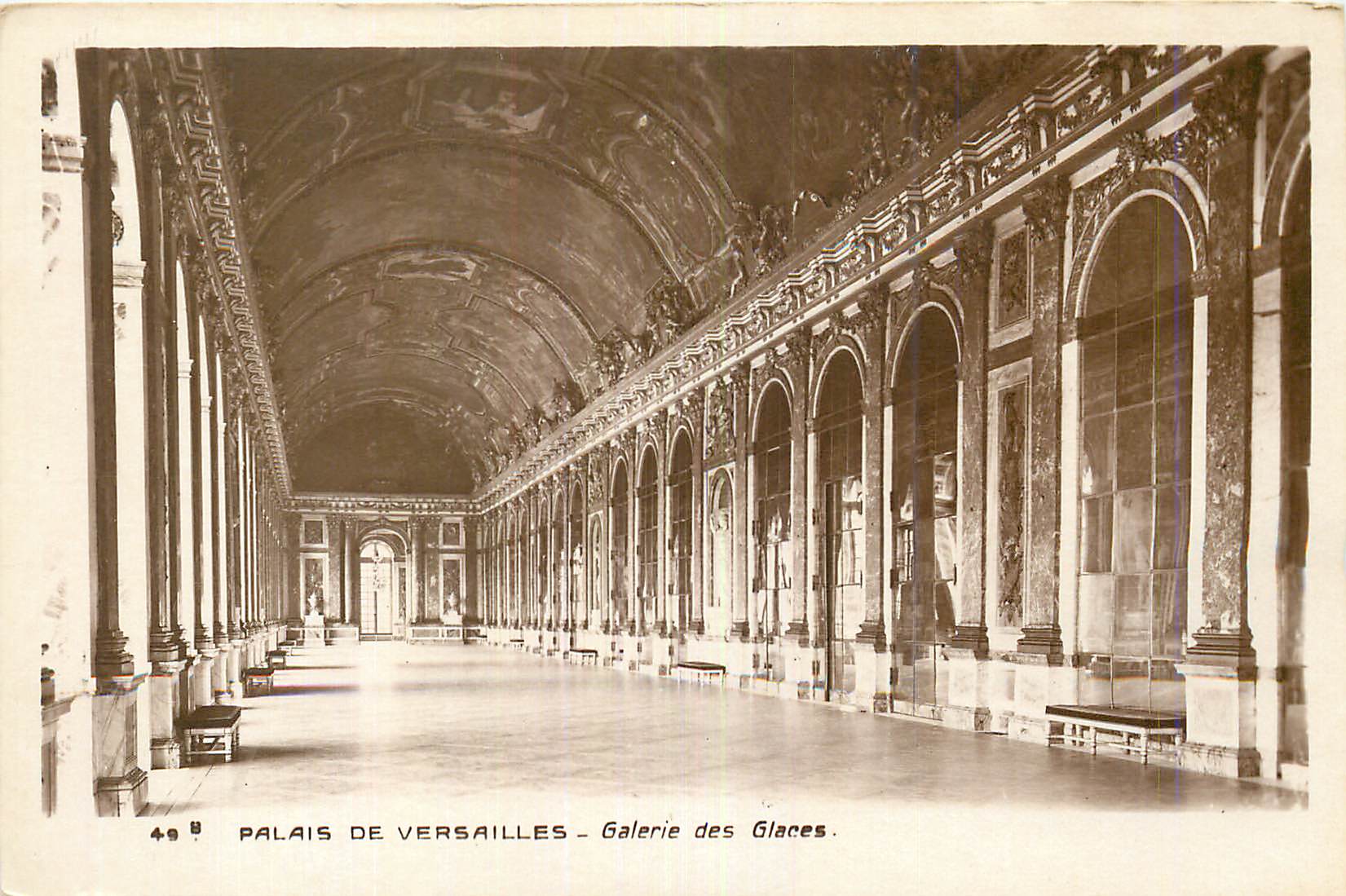 CPA Palais de Versailles Galerie des Glaces