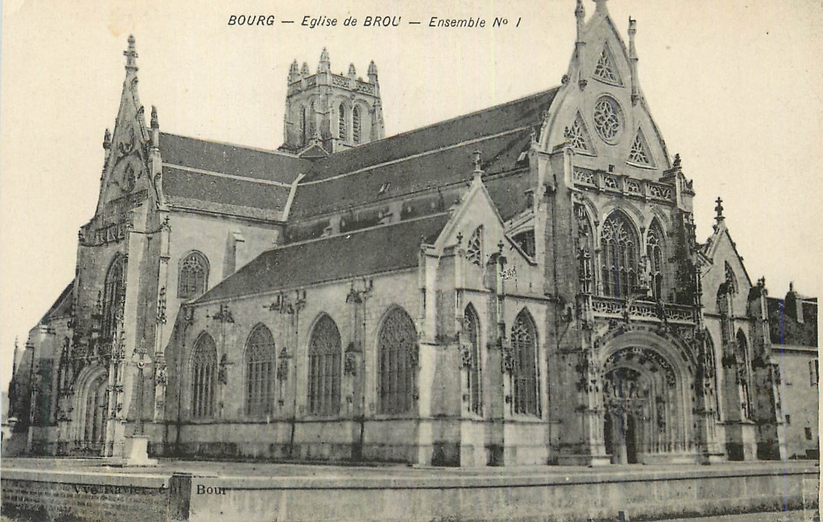CPA Bourg Eglise de Brou Ensemble N 1