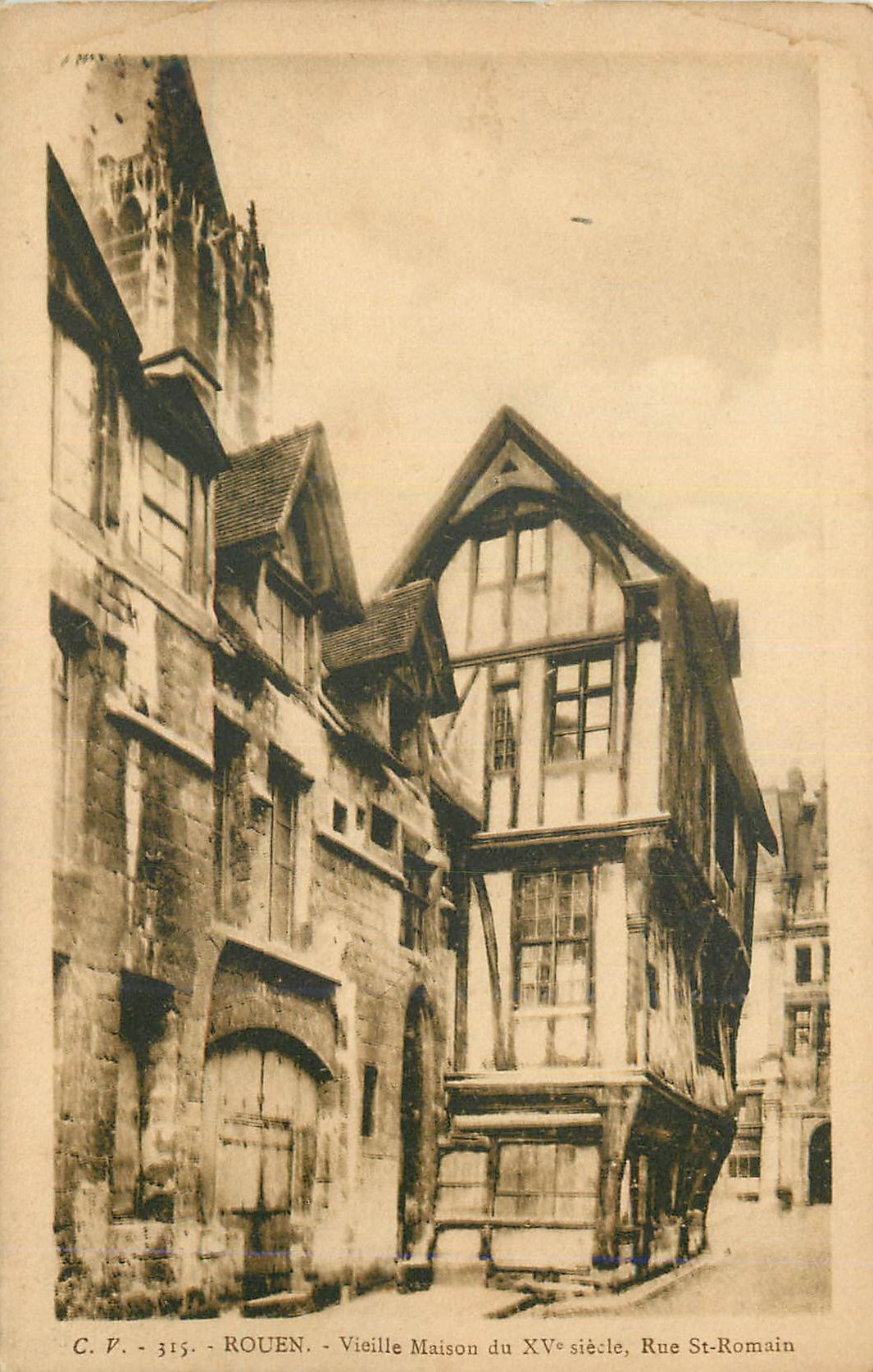CPA Rouen Vieille Maison du XVe siecle Rue St Romain