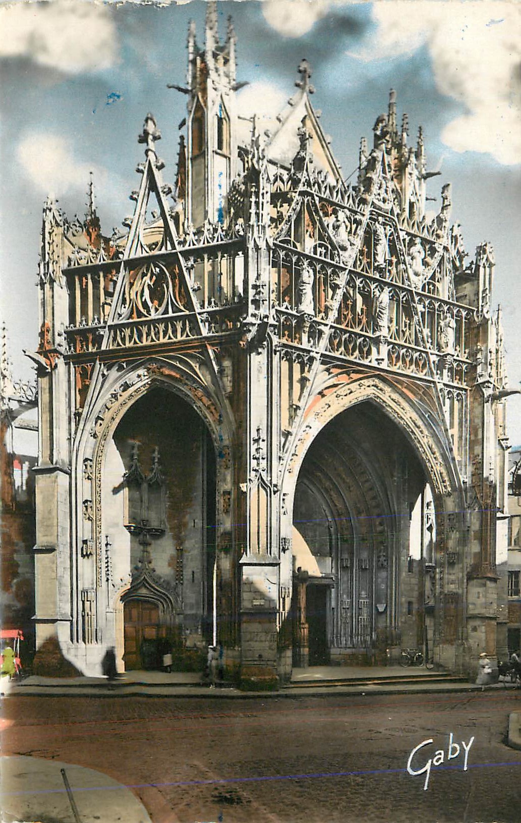 CPM Alencon (Orne) Porche de l'Eglise Notre Dame (XVe siecle) d'une grande richesse ornementale avec des arcs boutais aj