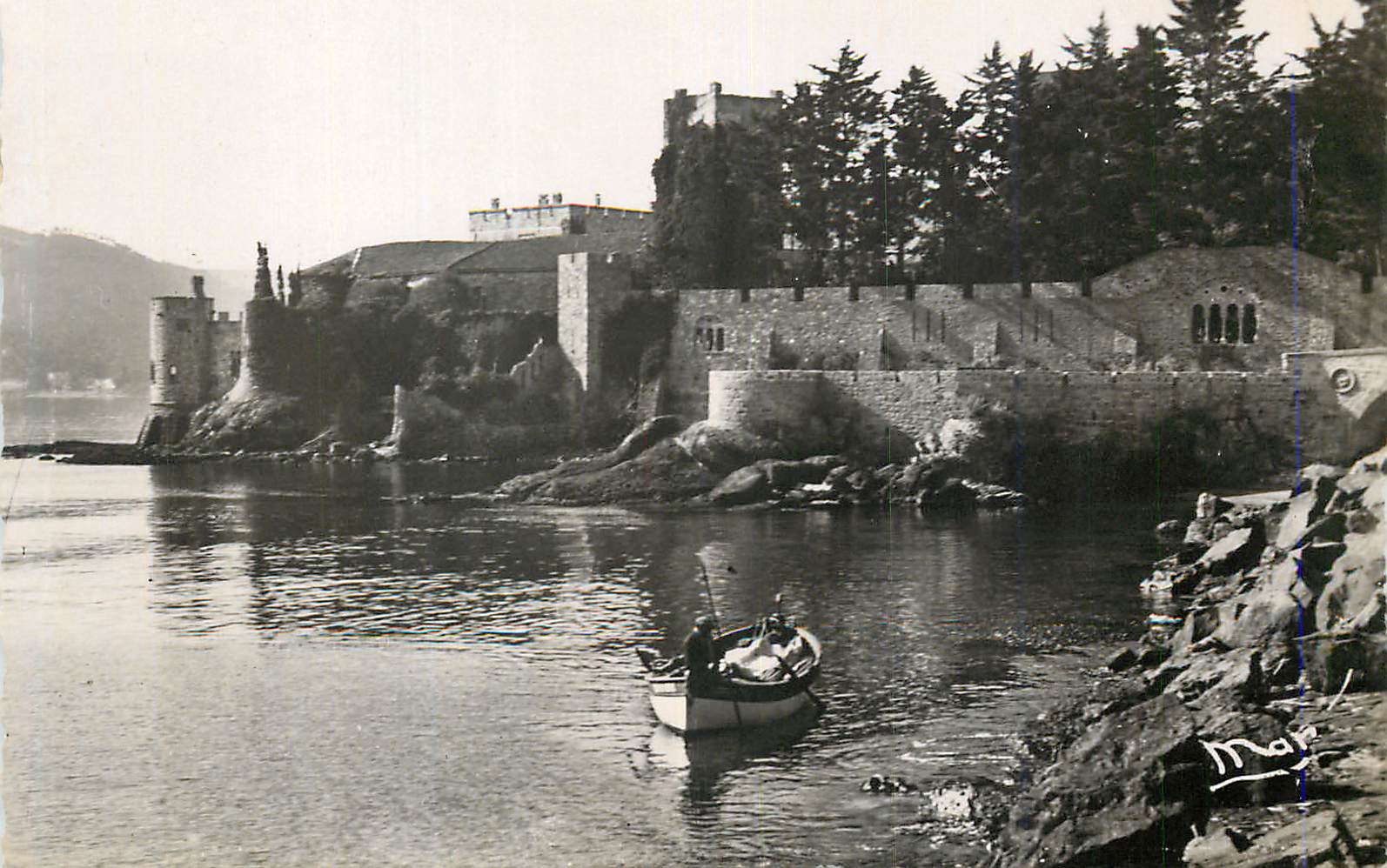 Château de la Merveille — vue du port — éditeur inconnu, n° de série non visible
