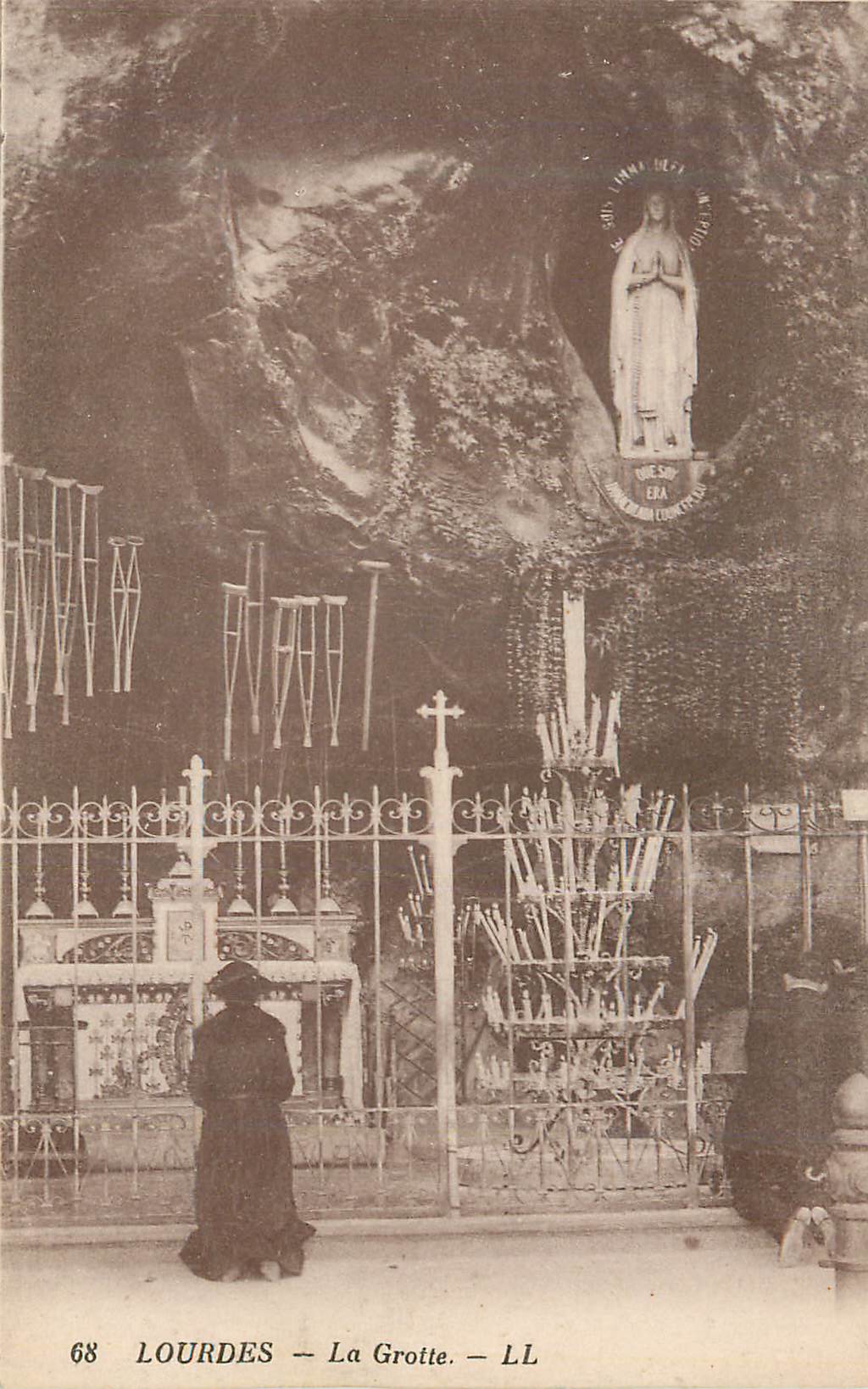 CPA Lourdes La Grotte