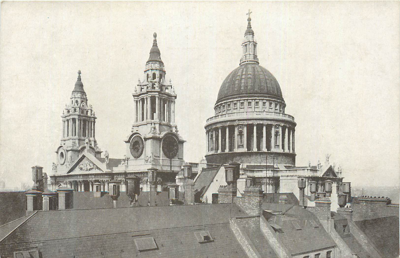 CPA London St Paul's Cathedral The dome and Towers from the s w With the Gables of the western front and of the south tr