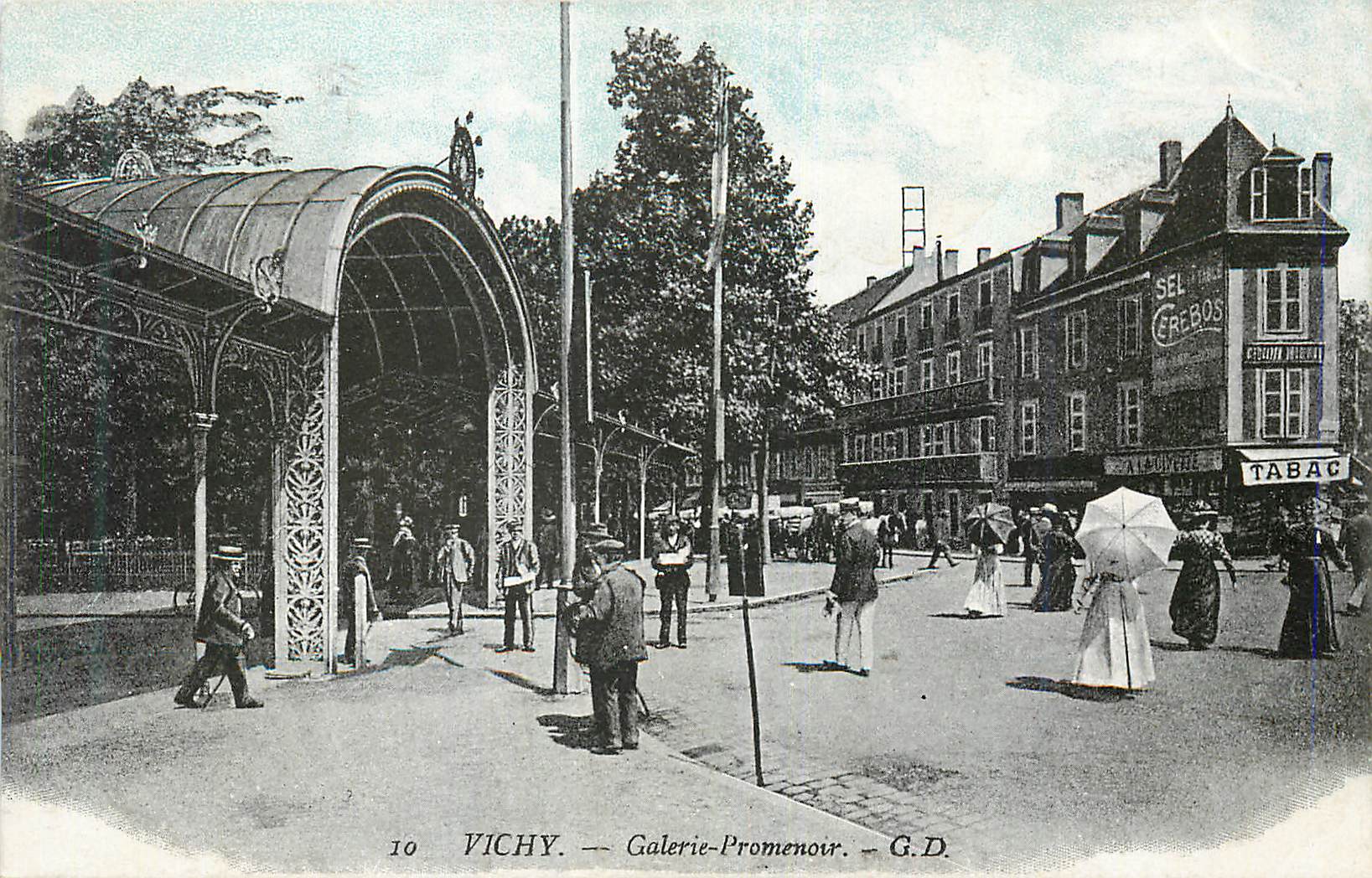 CPA Vichy Galerie Promenoir
