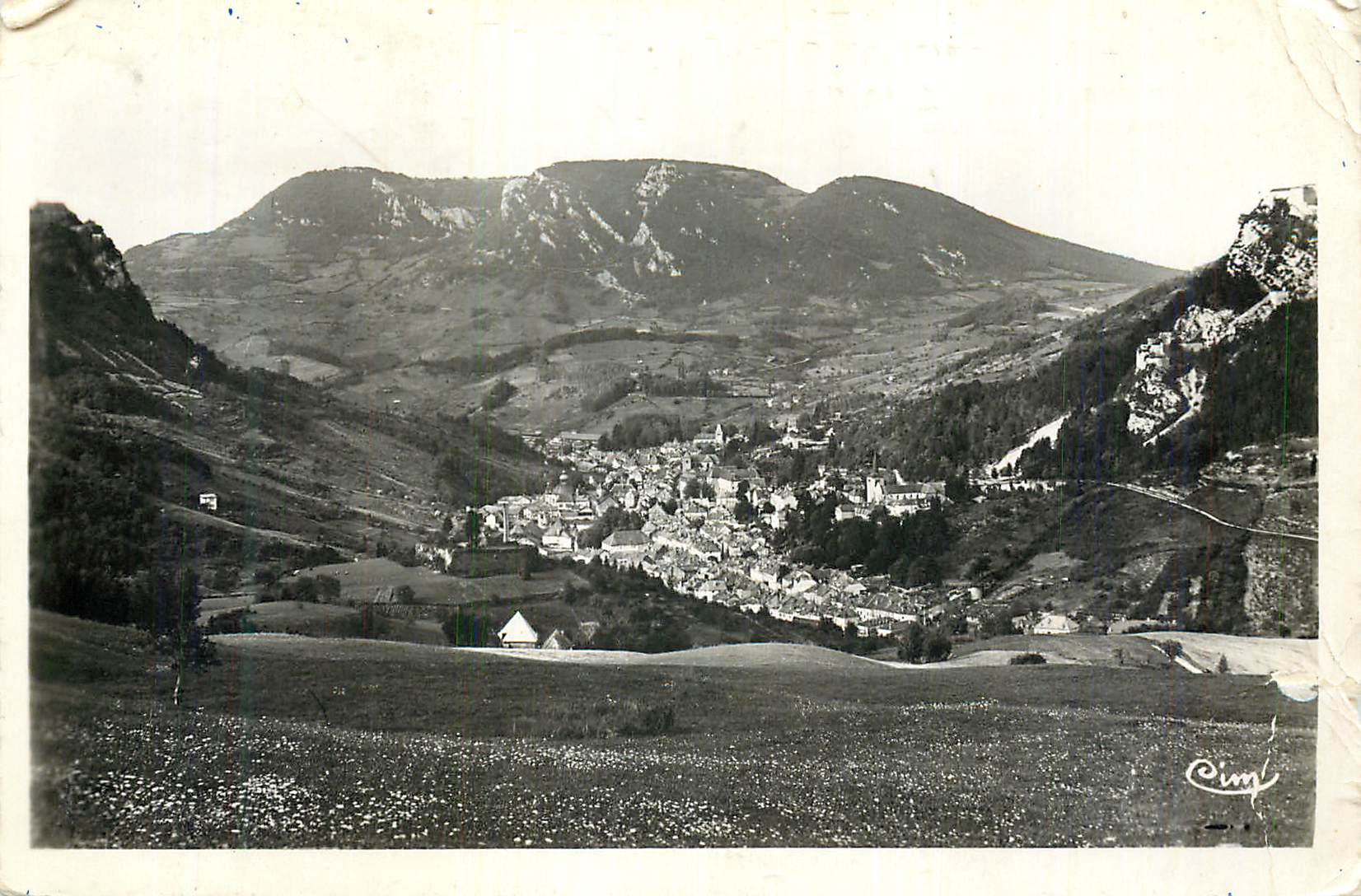 Moderne ansichtkaart Salins Les Bains (Jura) Algemene uitzicht en de twee fortificaties