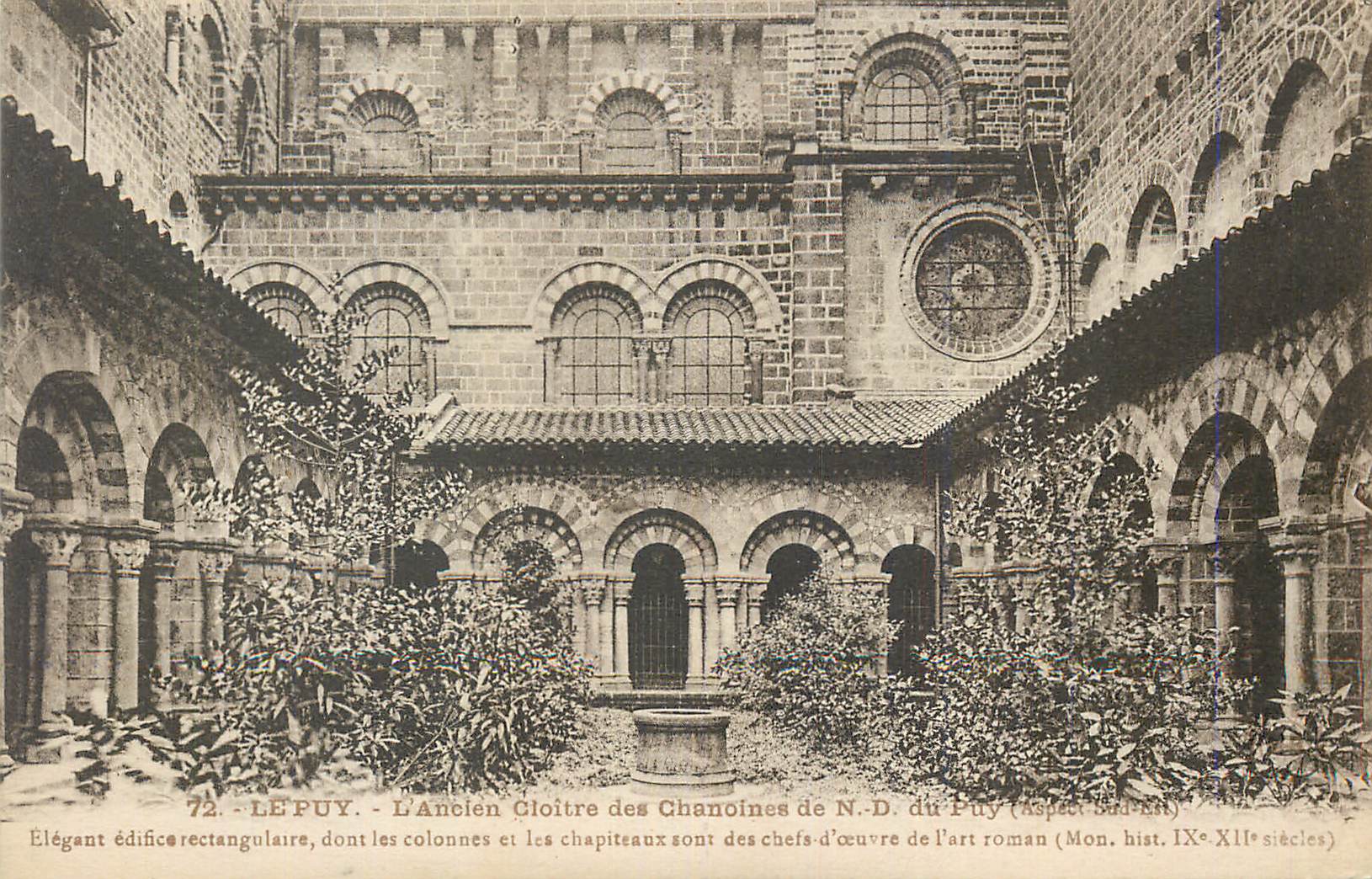 Le Puy - El antiguo convento de los canónigos de N.D. del Puy (aspecto exterior) — Editor y número de serie ilegibles