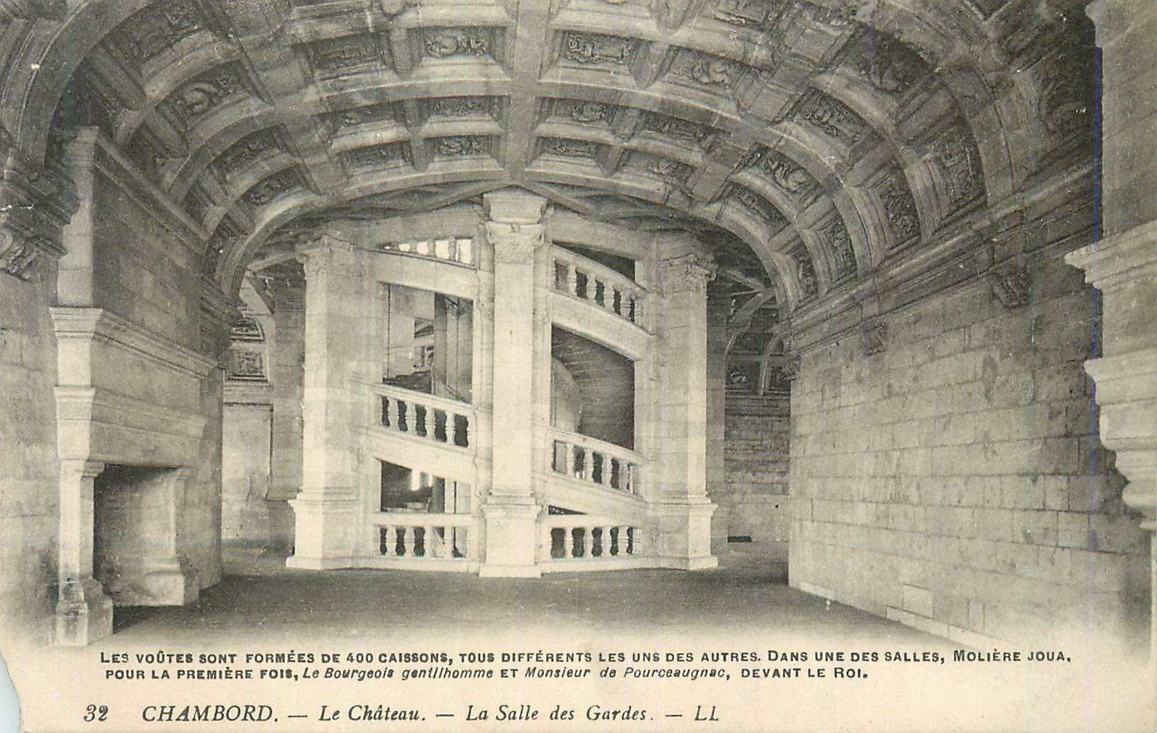 CPA Chambord Le Chateau La Salle des Gardes