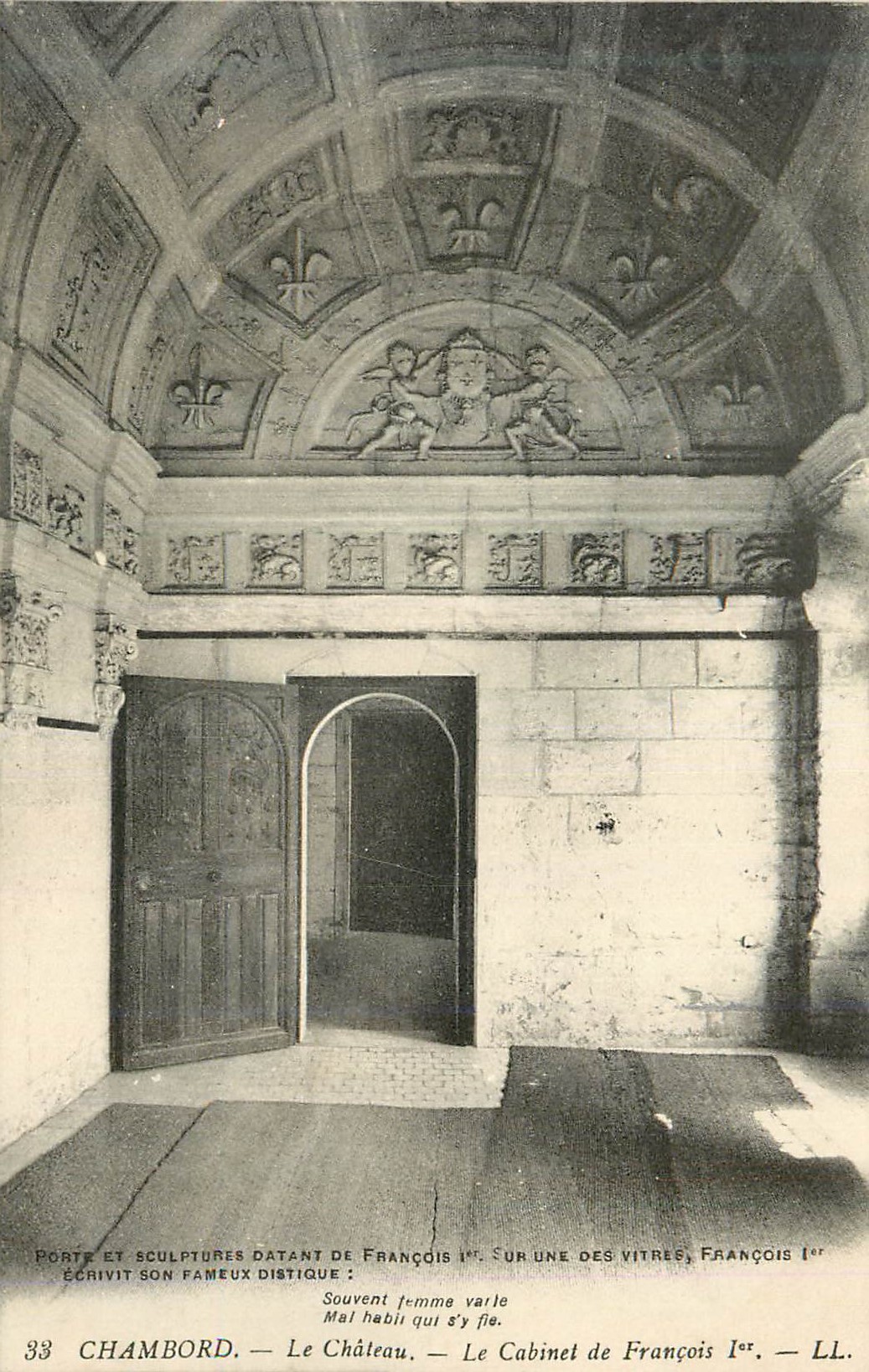 CPA Chambord Le Chateau Le Cabinet de Francois 1er