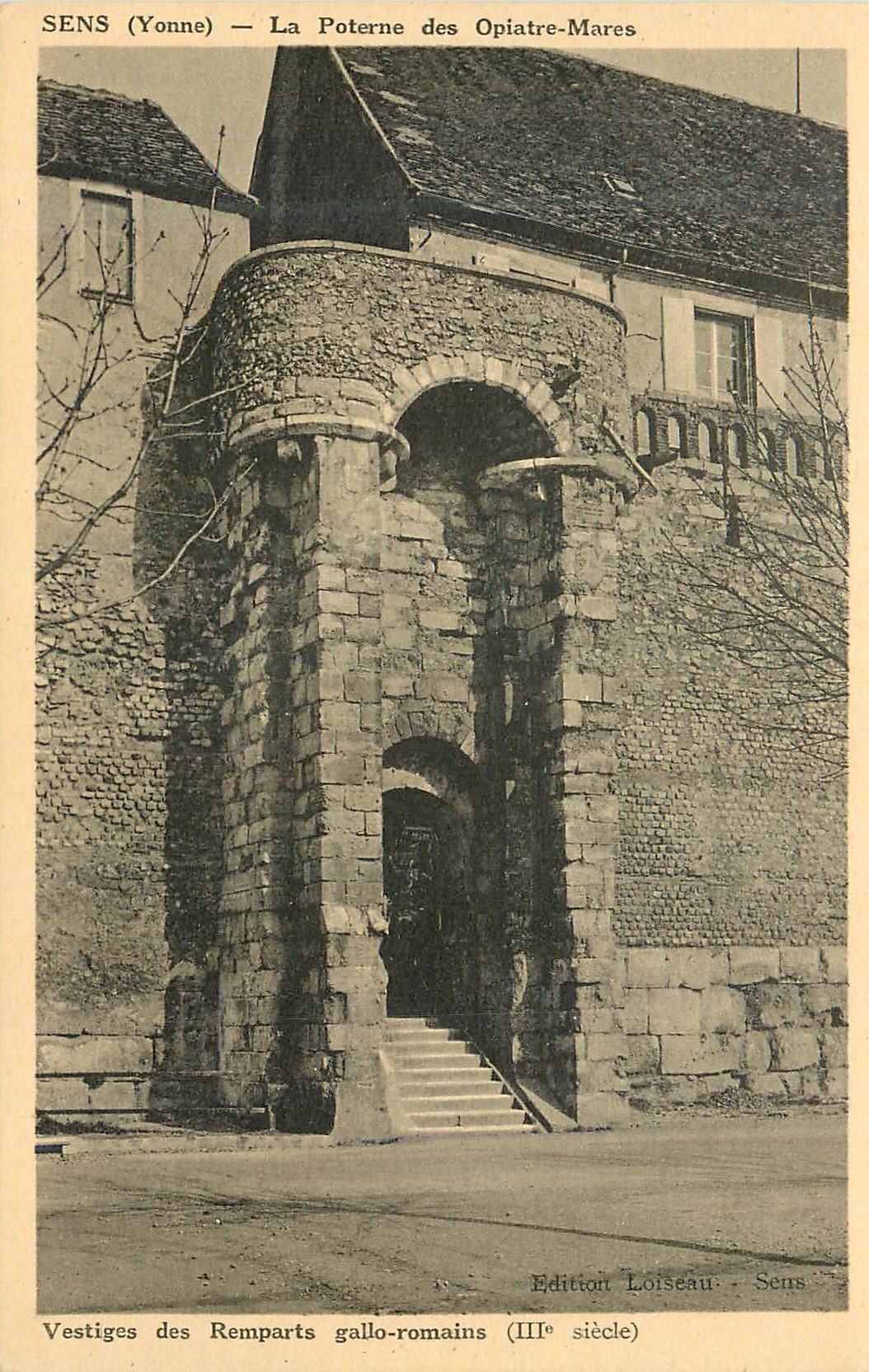 CPA Vestiges des Remparts gallo romains (IIIe siecle)