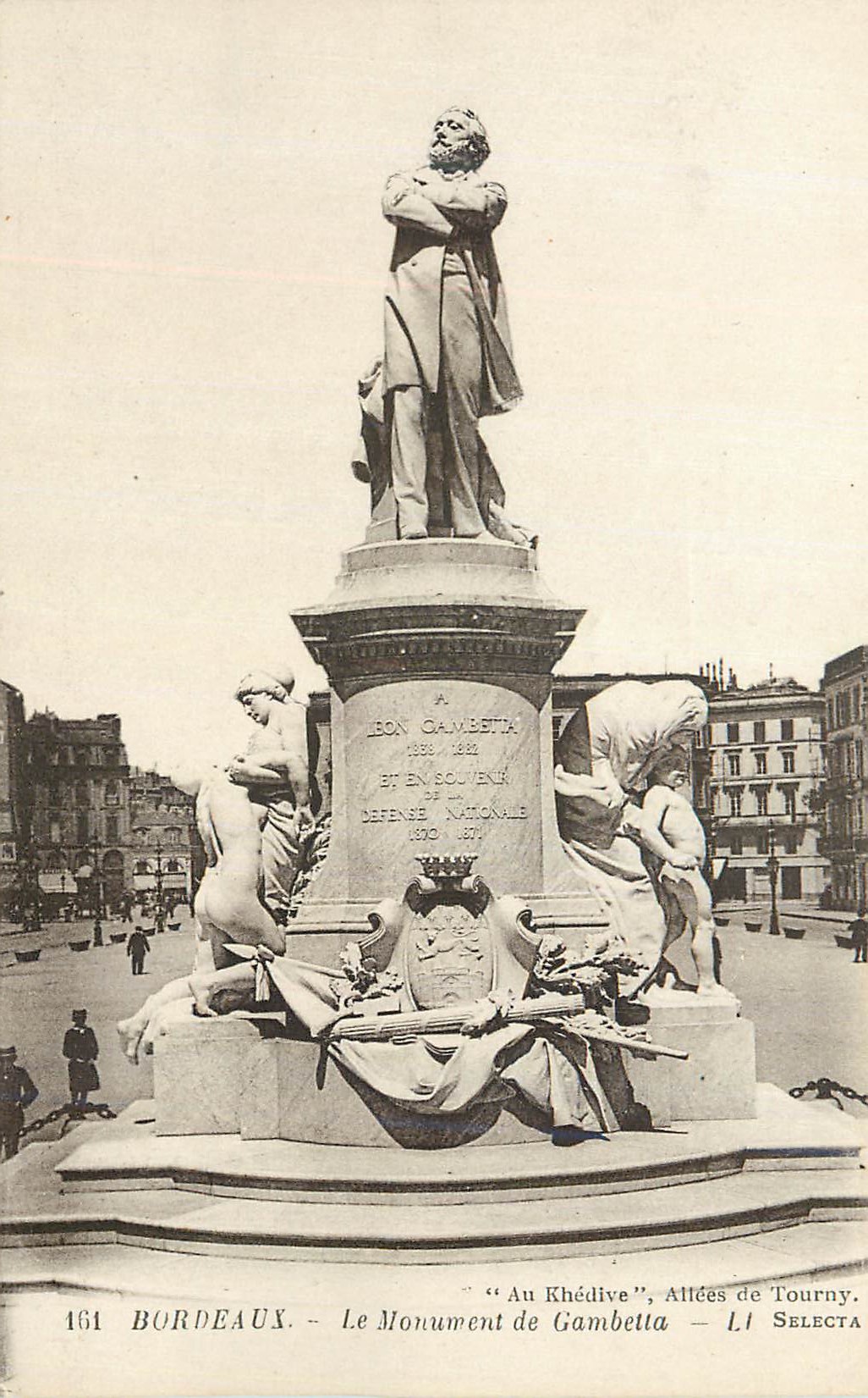 CPA Bordeaux Le Monument de Gambella "Au Khedive" Allees de Tourny
