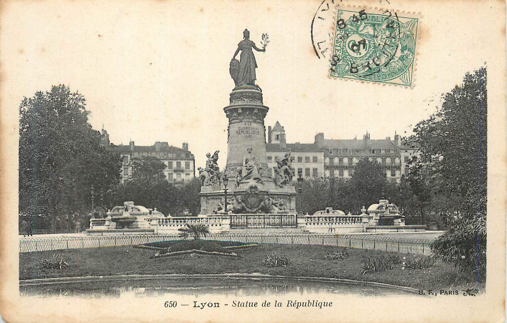 Lyon - Statue de la République — B. F., Paris, n° 650