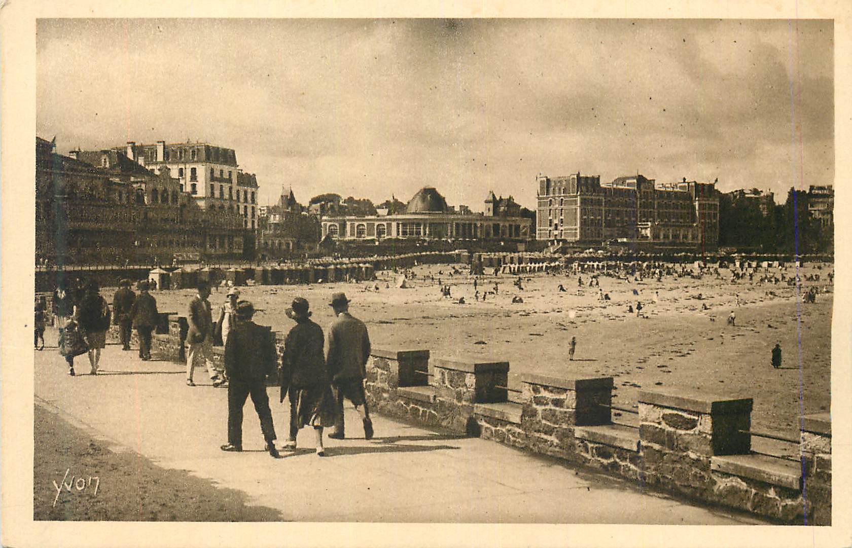 Strand von Biarritz — Panoramablick — Yvon, Nr. 17