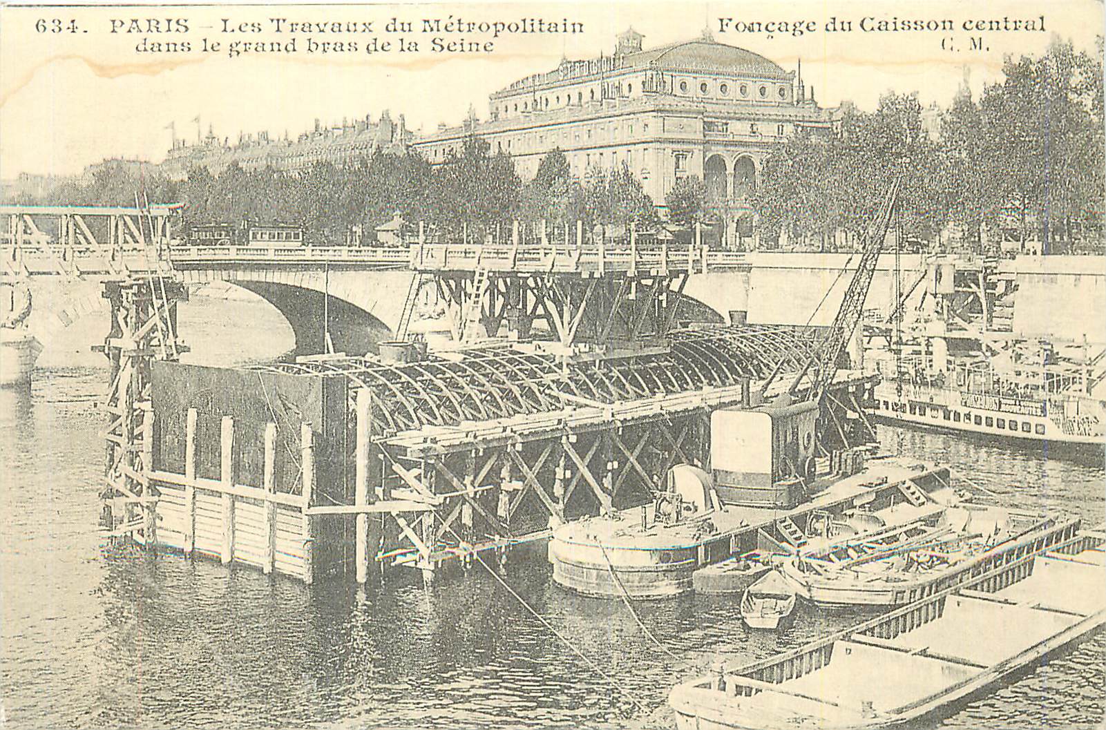 REPRO Paris Les Travaux du Metropolitain dans le grand bras de la Seine Foncage du Caisson central Metro