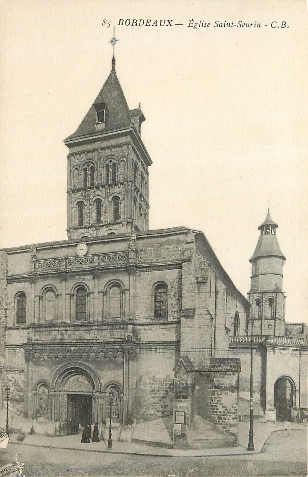 CPA Bordeaux Eglise Saint Seurin