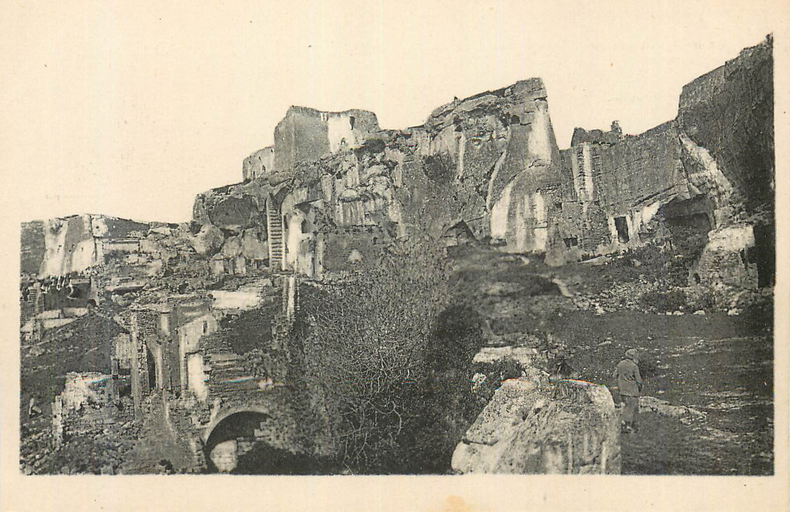 Ruines de la ville de Cagliari — vue panoramique — éditeur non identifié