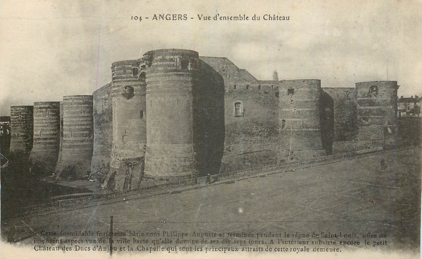 CPA Angers Vue d'ensemble du Chateau