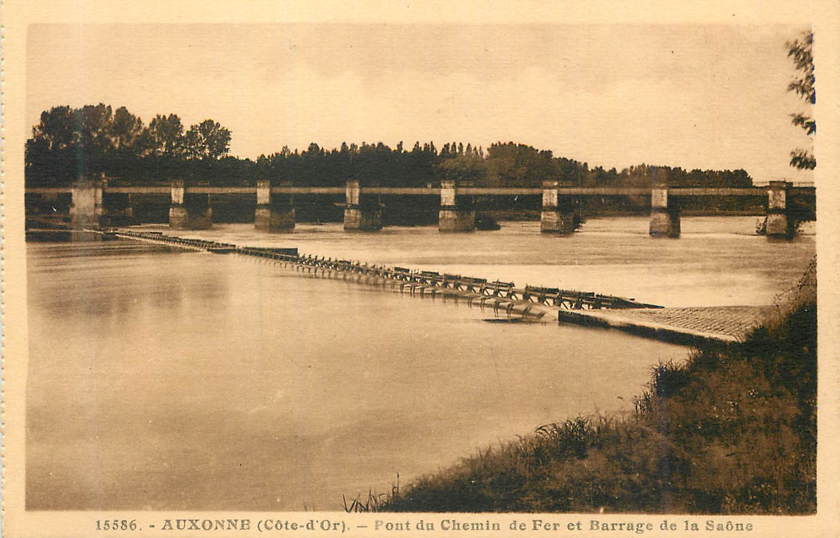 CPA Auxonne (Cote d'Or) Pont du Chemin de Fer et Barrage de la Saone