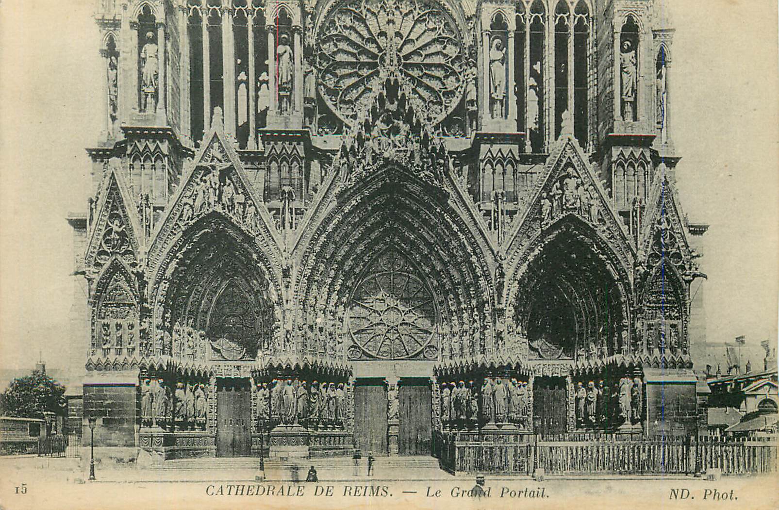 Cathédrale de Reims — Le Grand Portail — ND. Phot.