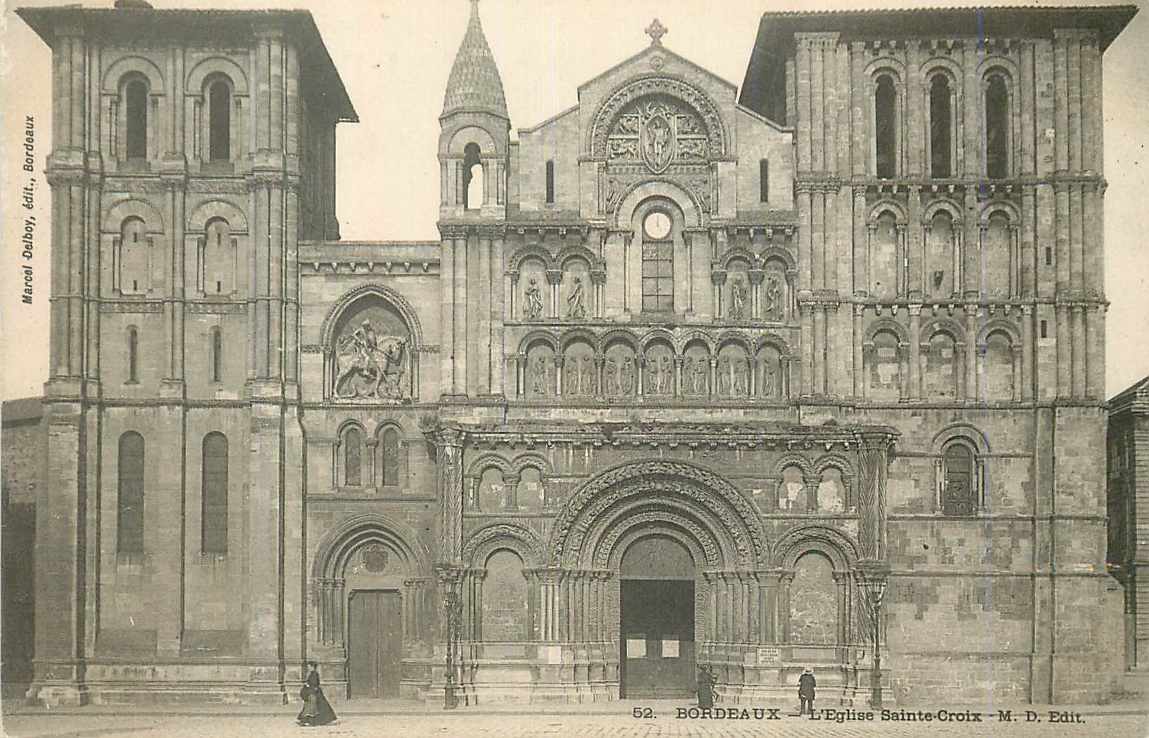 CPA Bordeaux l'Eglise Sainte Croix