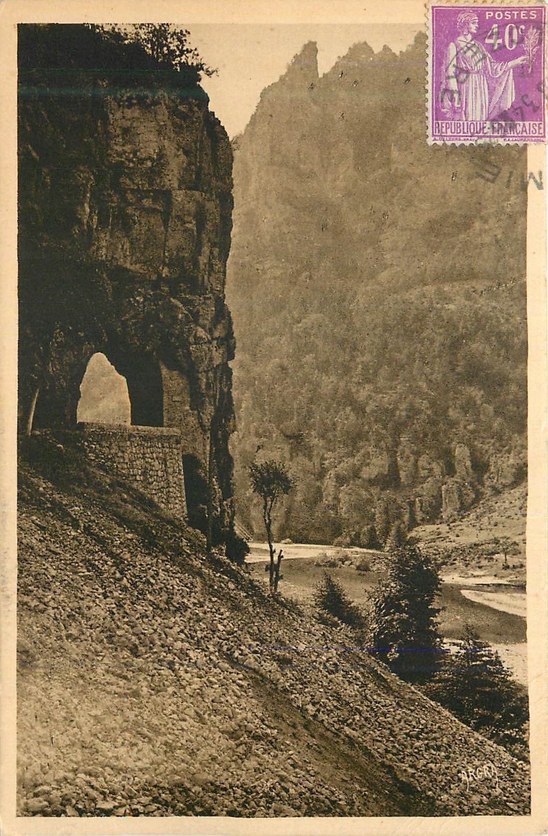 CPA Gorges du Tarn la route a la sortie des Deroits