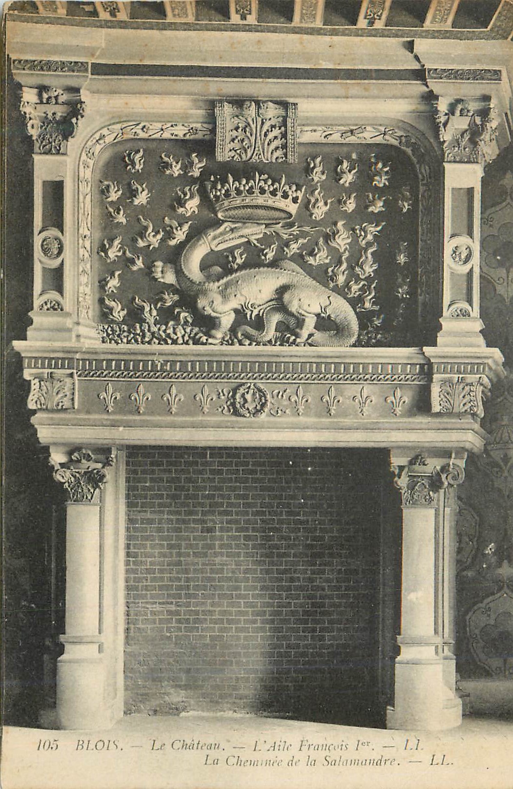 CPA Blois Le Chateau L'Aile Francois 1er La Cheminee de la Salamandre