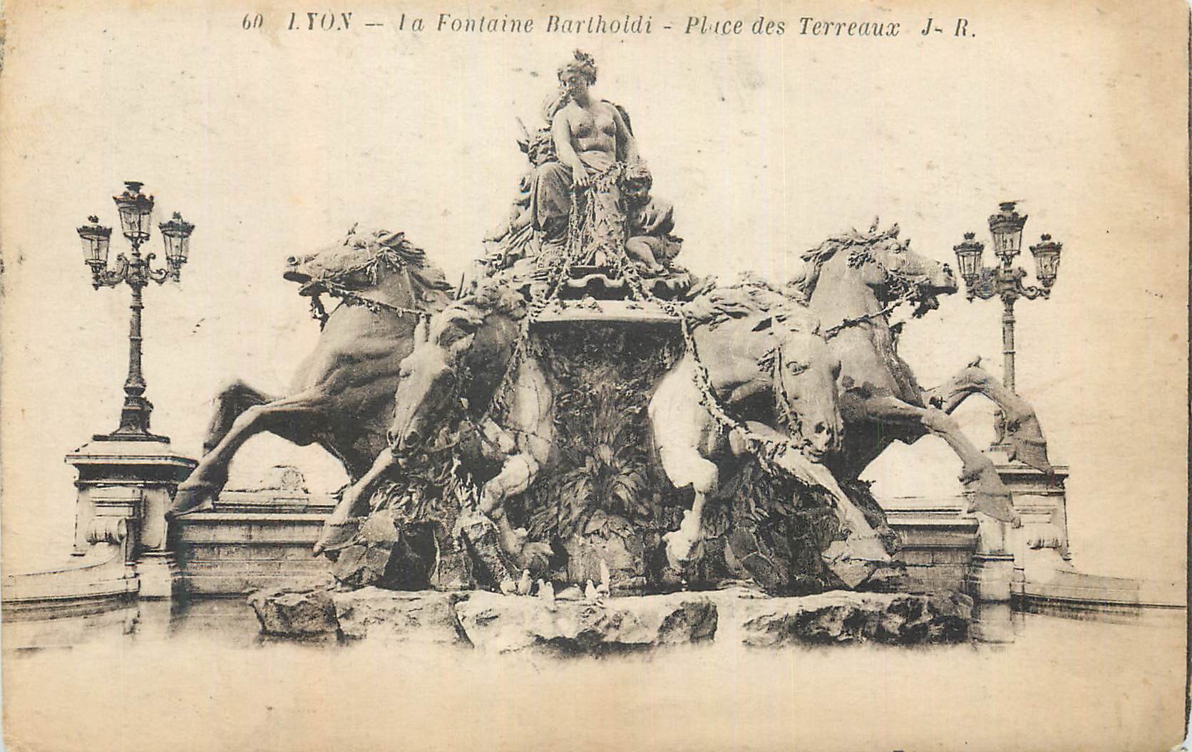 Lyon — La Fontaine Bartholdi — Place des Terreaux — J.-R.