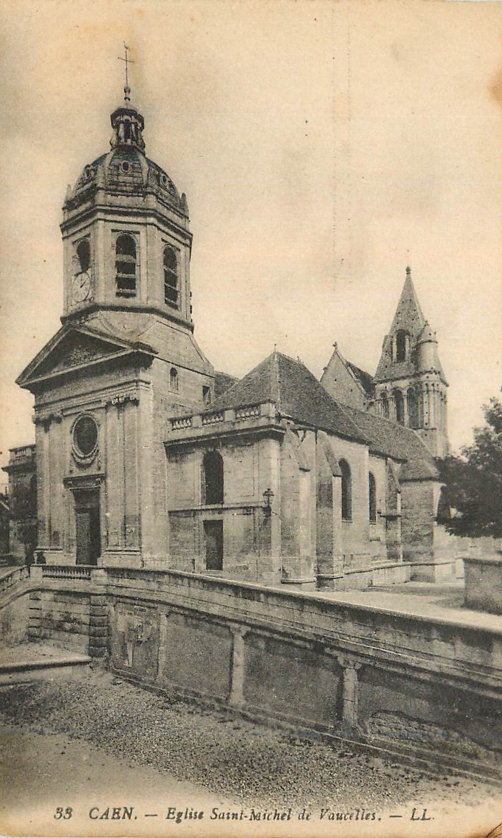 CPA Caen Eglise Saint Michel de Vaucelles