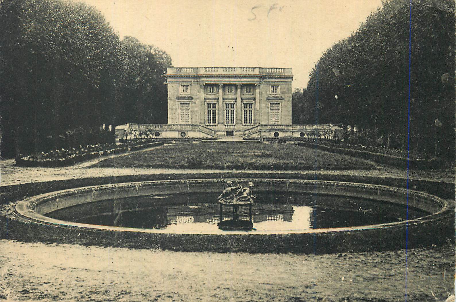 CPA Versailles Le Palais de Petit Trianon