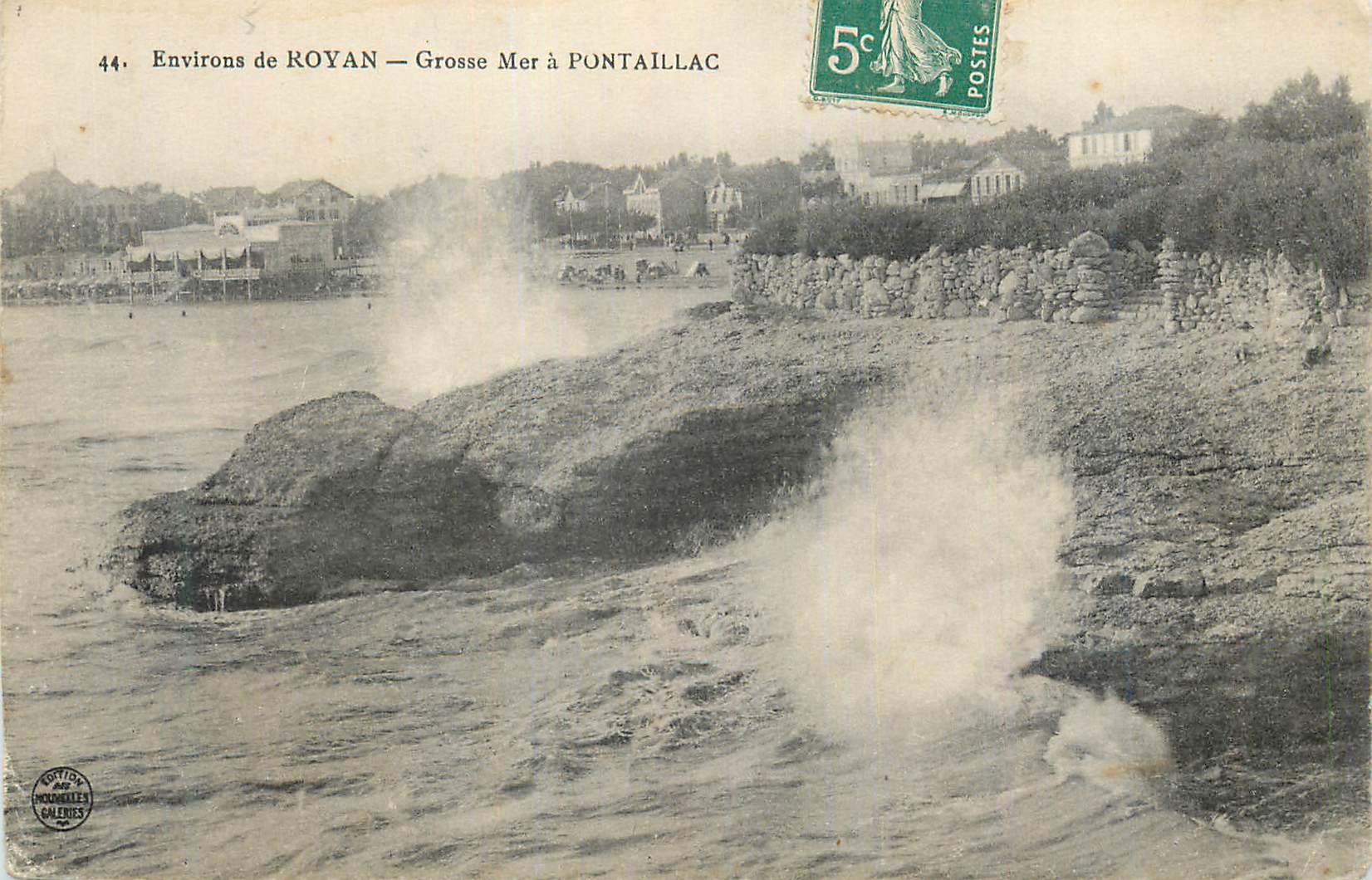 CPA Environs de Royan Grosse Mer a Pontaillac