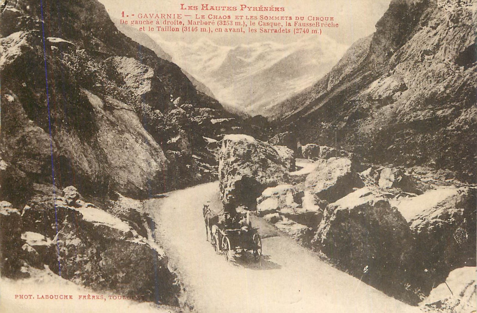 CPA Les Hautes Pyrenees Gavarnie Le Chaos et les Sommets du Cirque