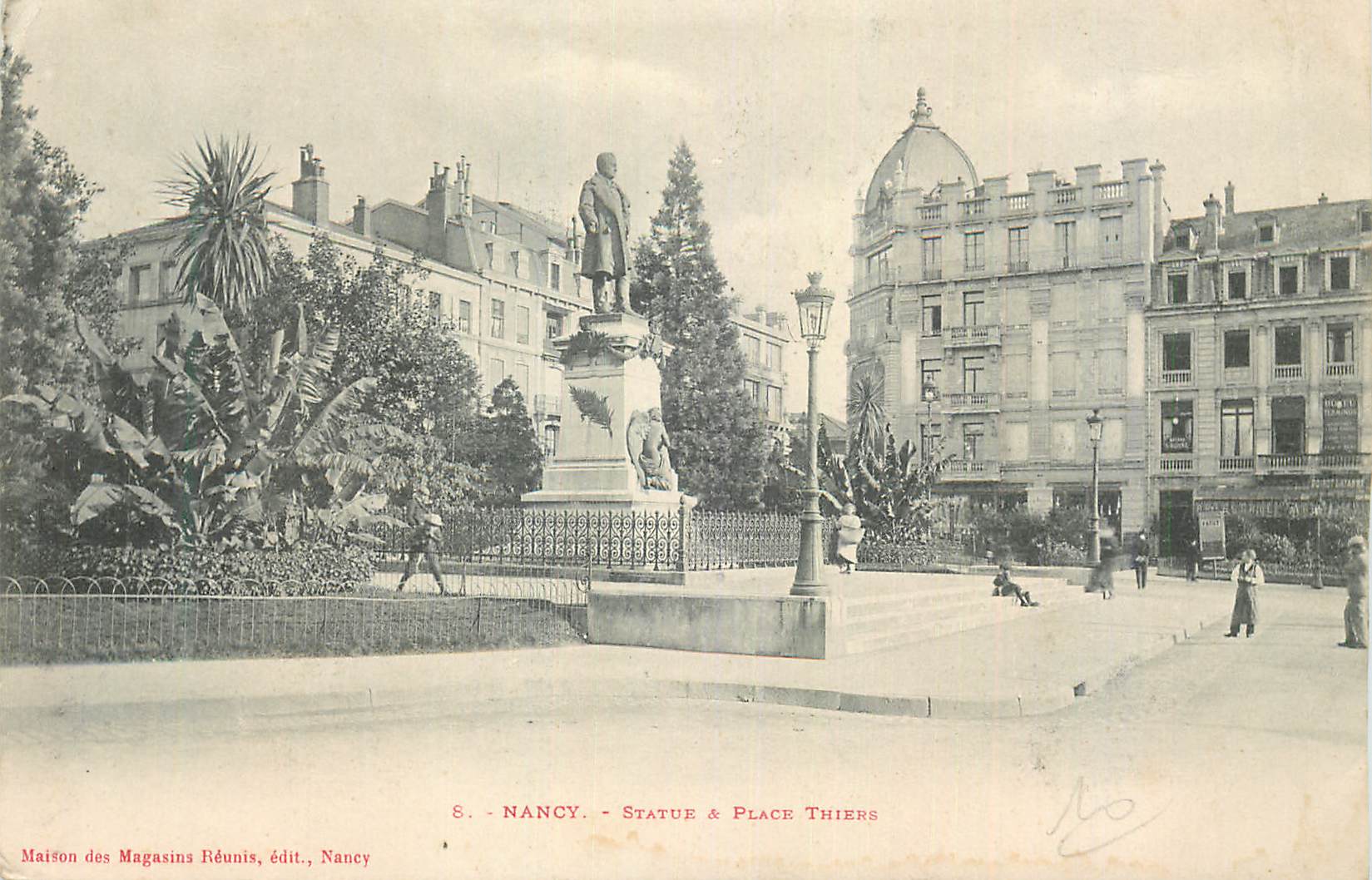 CPA Nancy Statue Place Thiere
