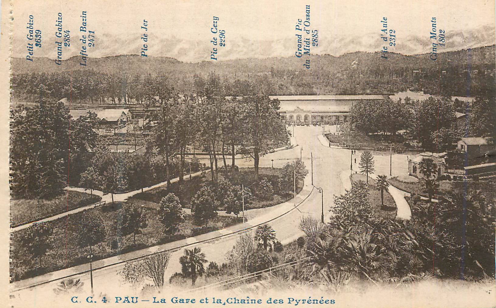 Pau — La Gare et la Chaîne des Pyrénées — C. C. 4