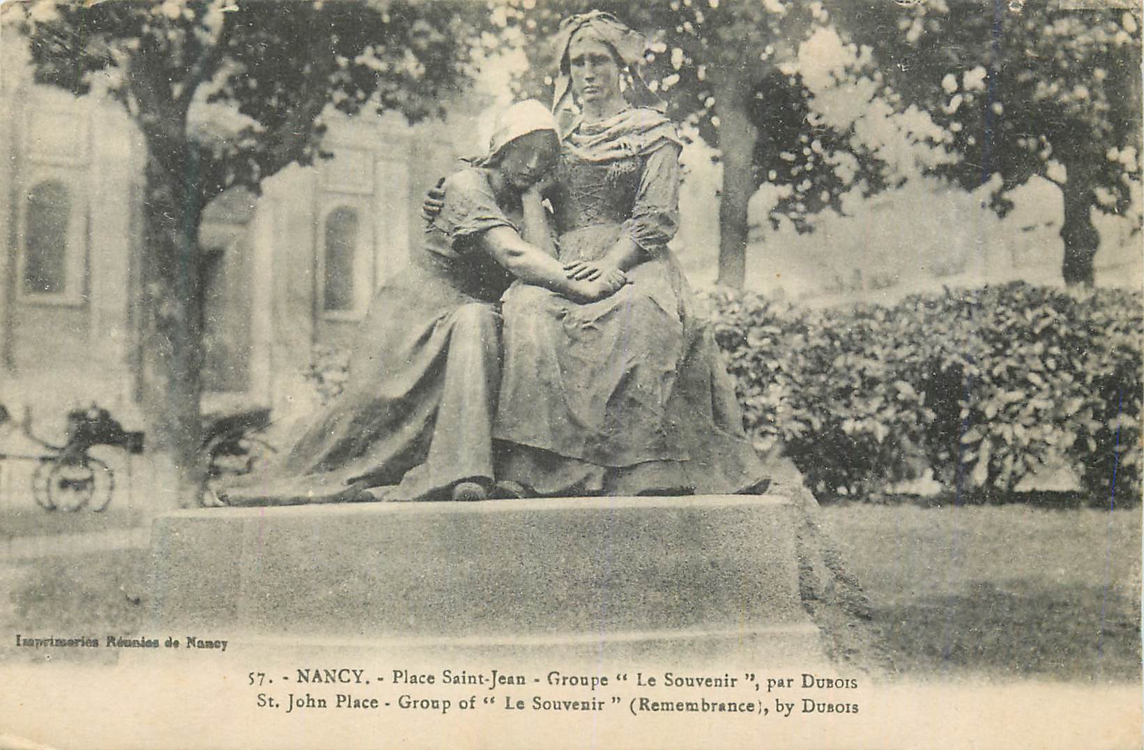 CPA Nancy Place Saint Jean Groupe Le Souvenir par Dubois
