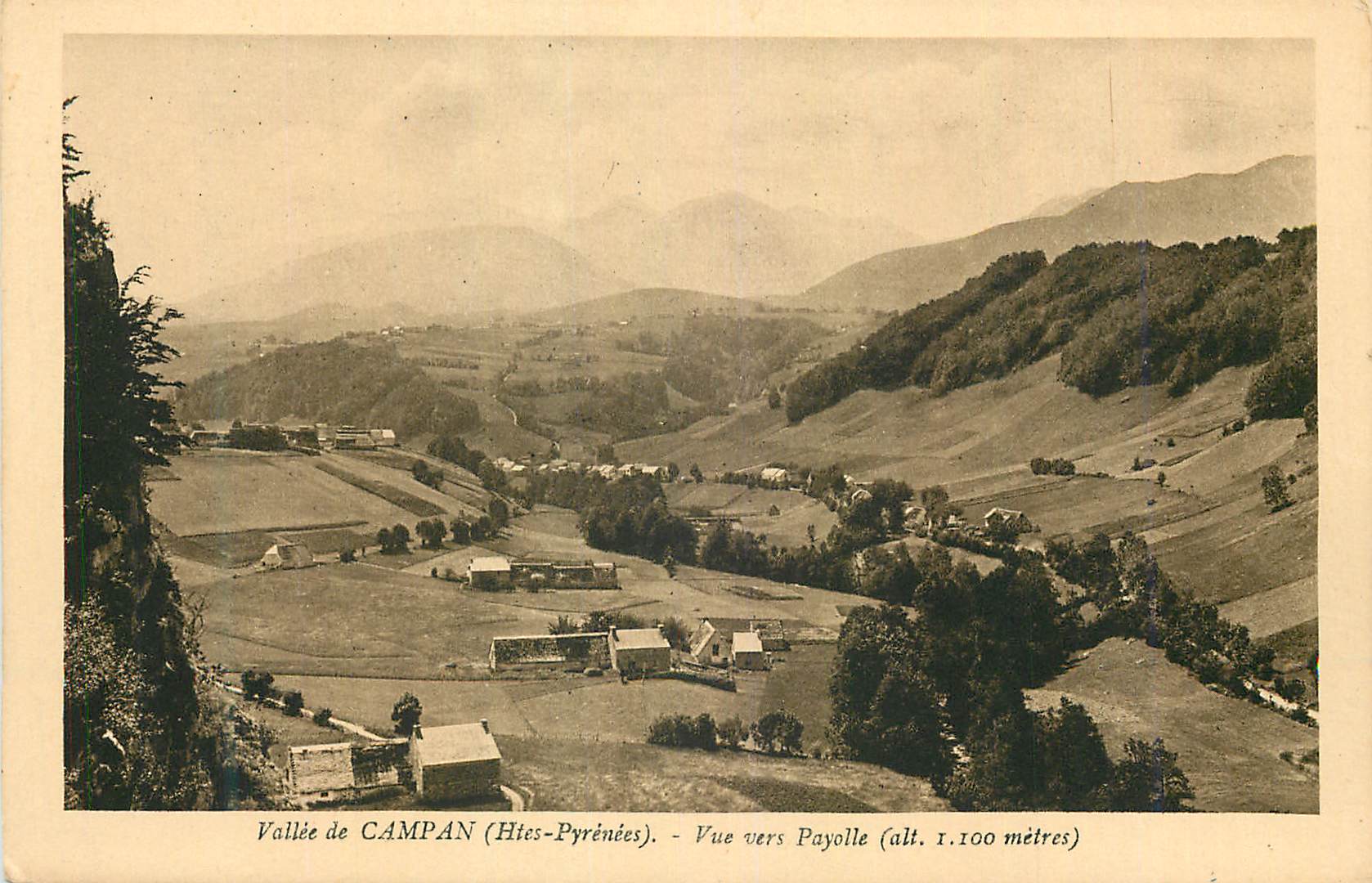 CPA Vallee de Campan (Htes Pyrenees) Vue vers Payolle