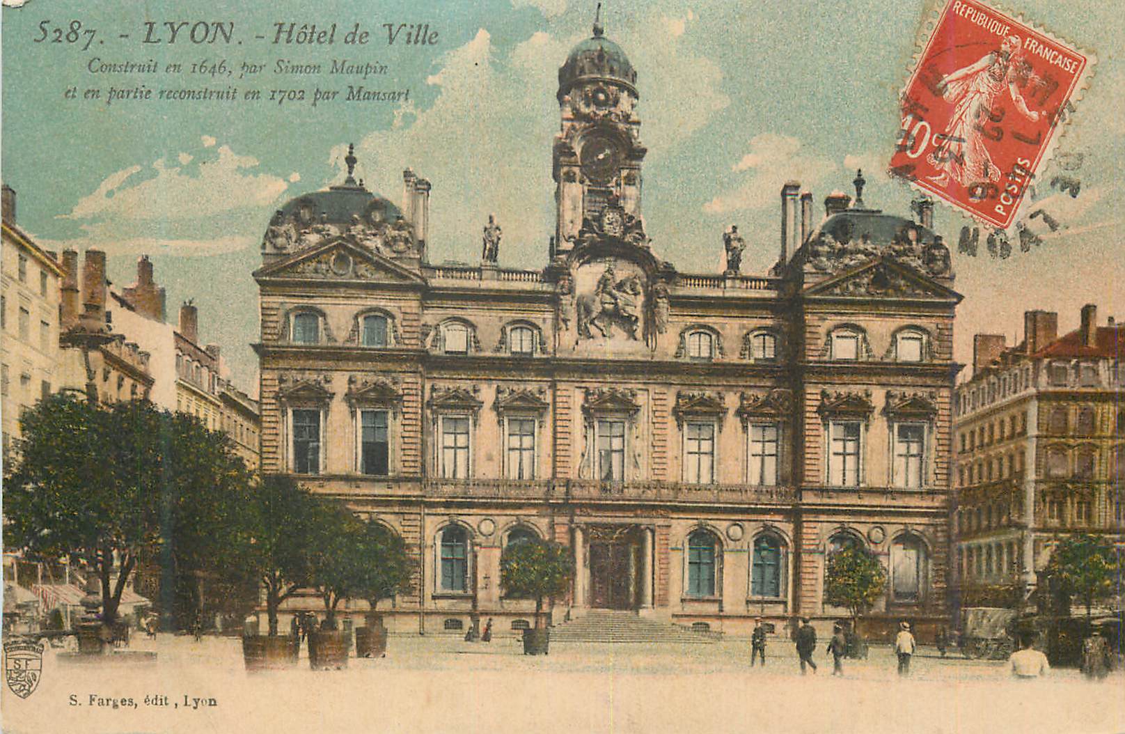CPA Lyon Hotel de Ville Construit en 1646 par Simon Meupris