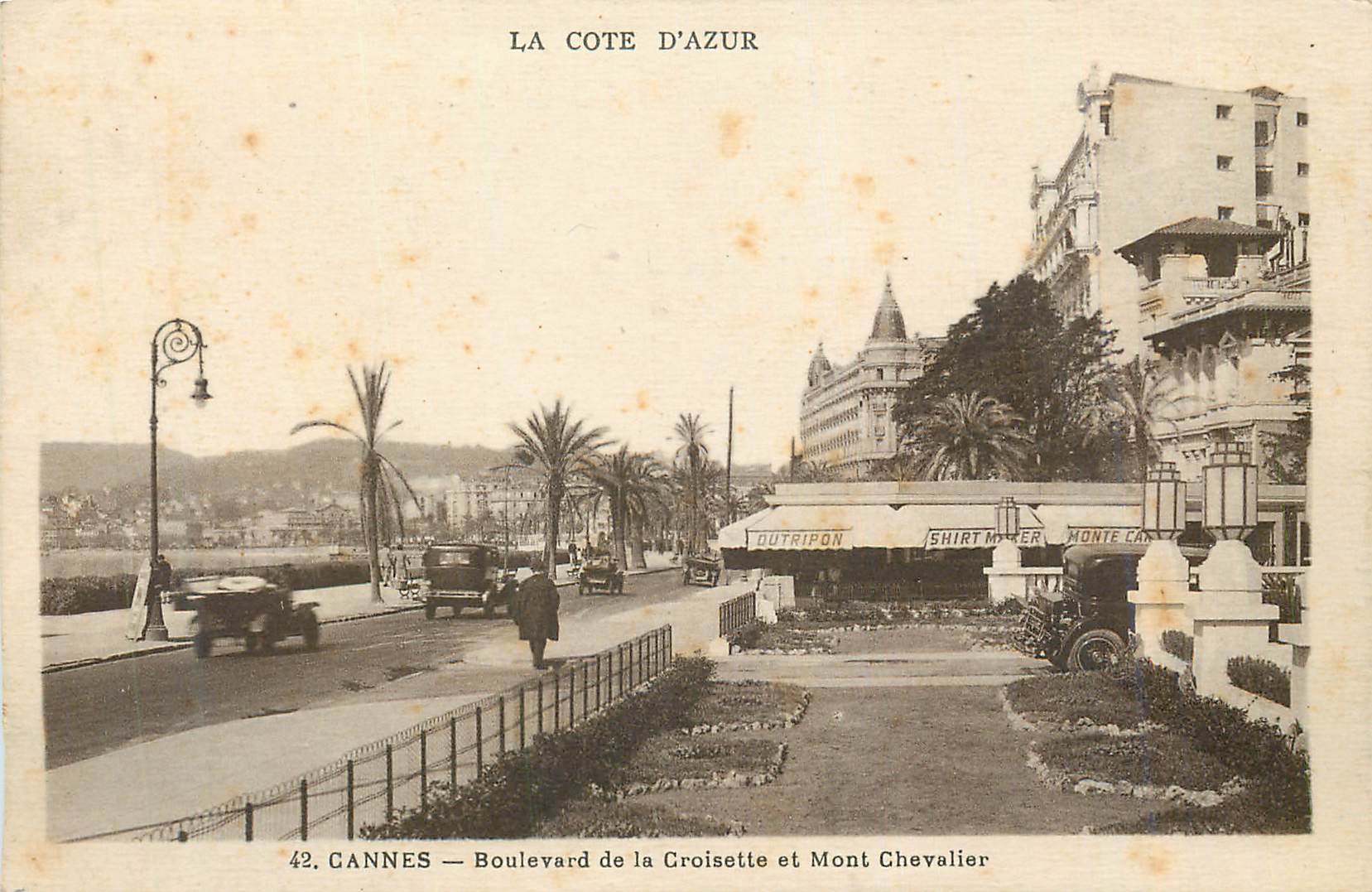 CPA Cannes Boulevard de la Croisette et Mont Chevalier La Cote d'Azur