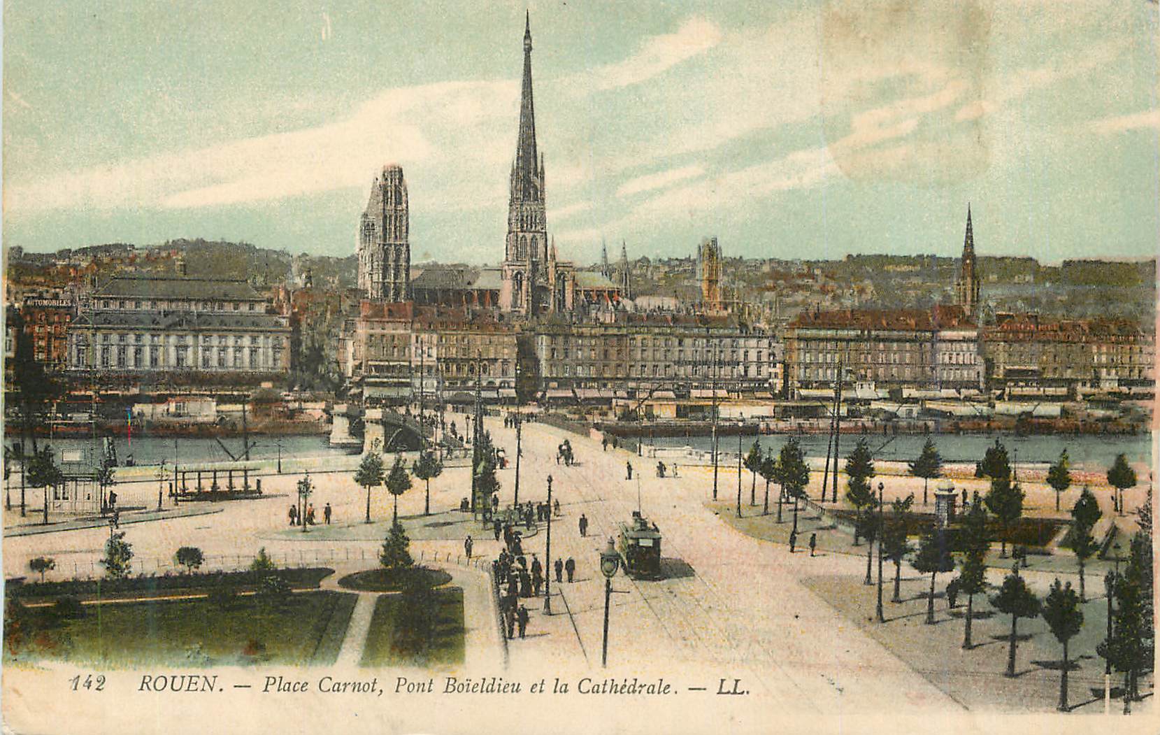 CPA Rouen Place Carnot Pont Boteldieu et la Cathedrale