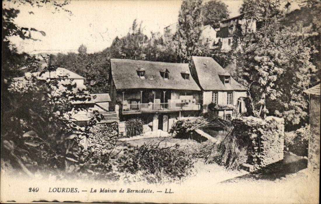 Lourdes CPA La maison de Bernadette