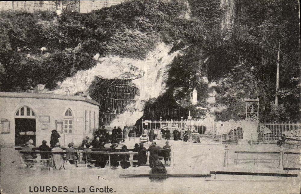 Lourdes CPA La grotte