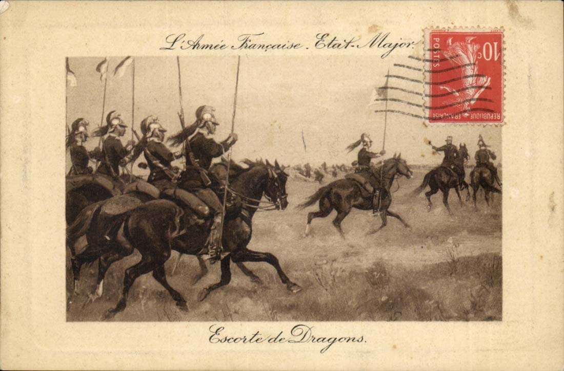 CPA Militaria L'armee francaise Escorte des Dragons