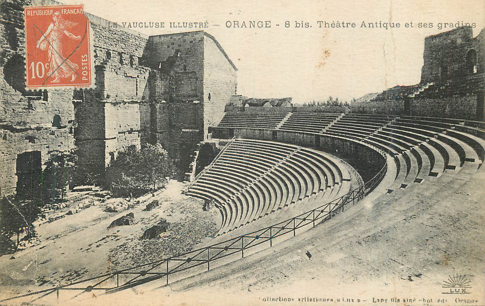 CPA Le vaucluse illustre orange 8 bis theatre antique et ses gradins