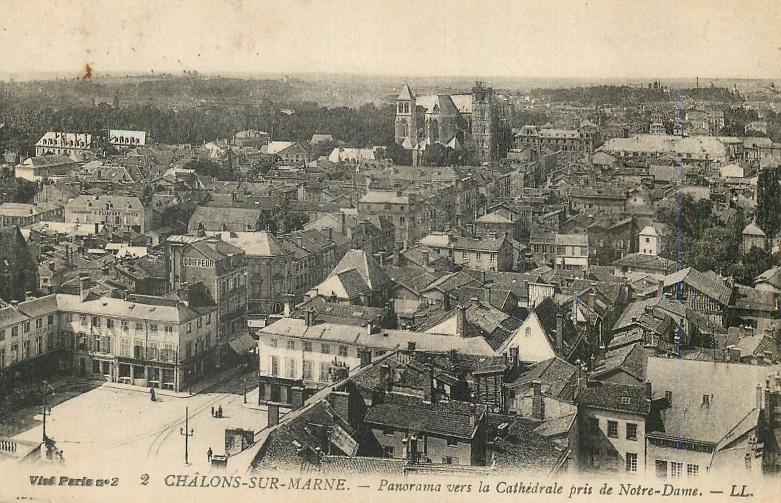 Châlons-sur-Marne — Panorama vers la Cathédrale prise de Notre-Dame — Visé Paris n°2